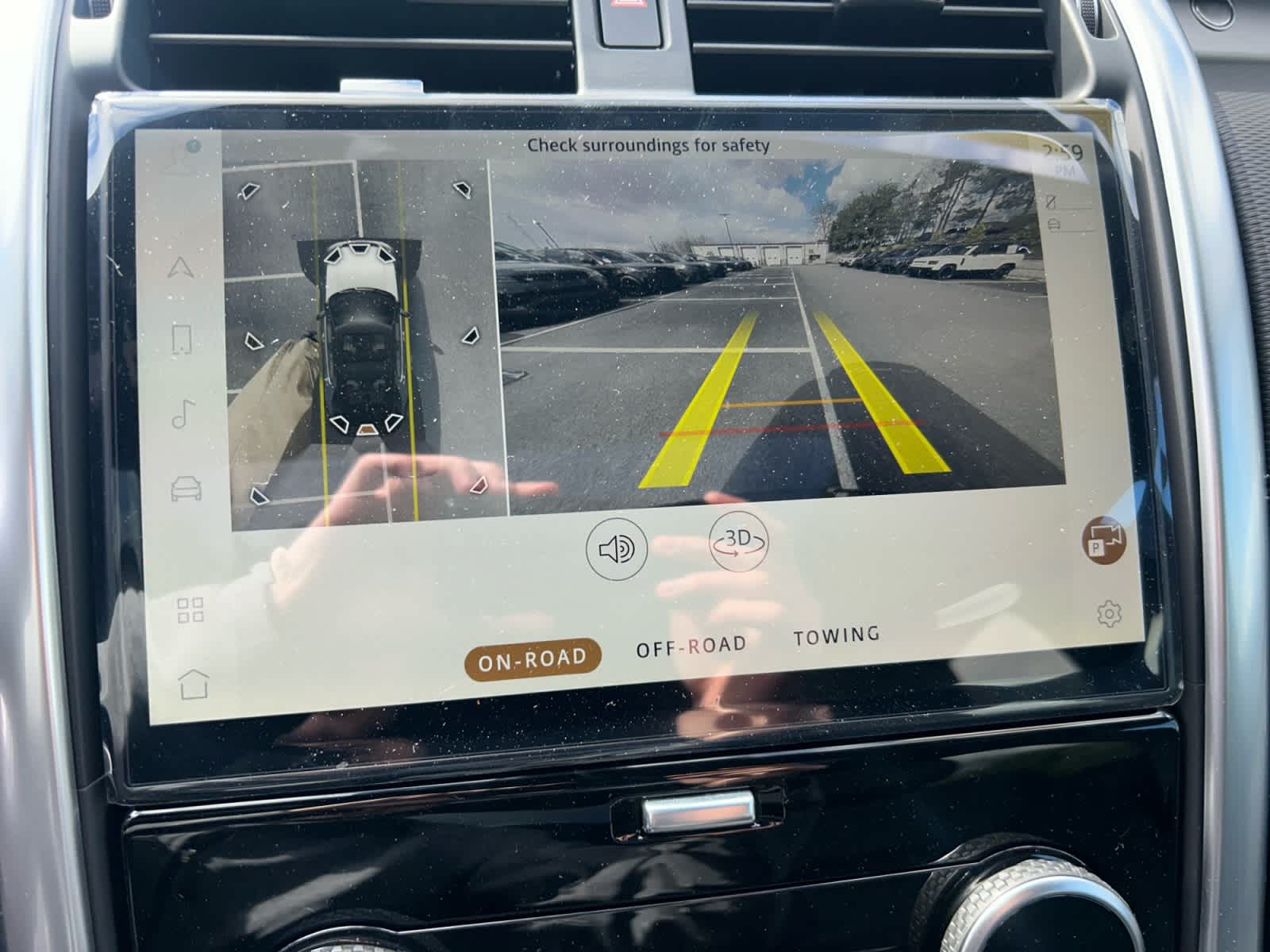 new 2026 Land Rover Discovery car, priced at $79,671