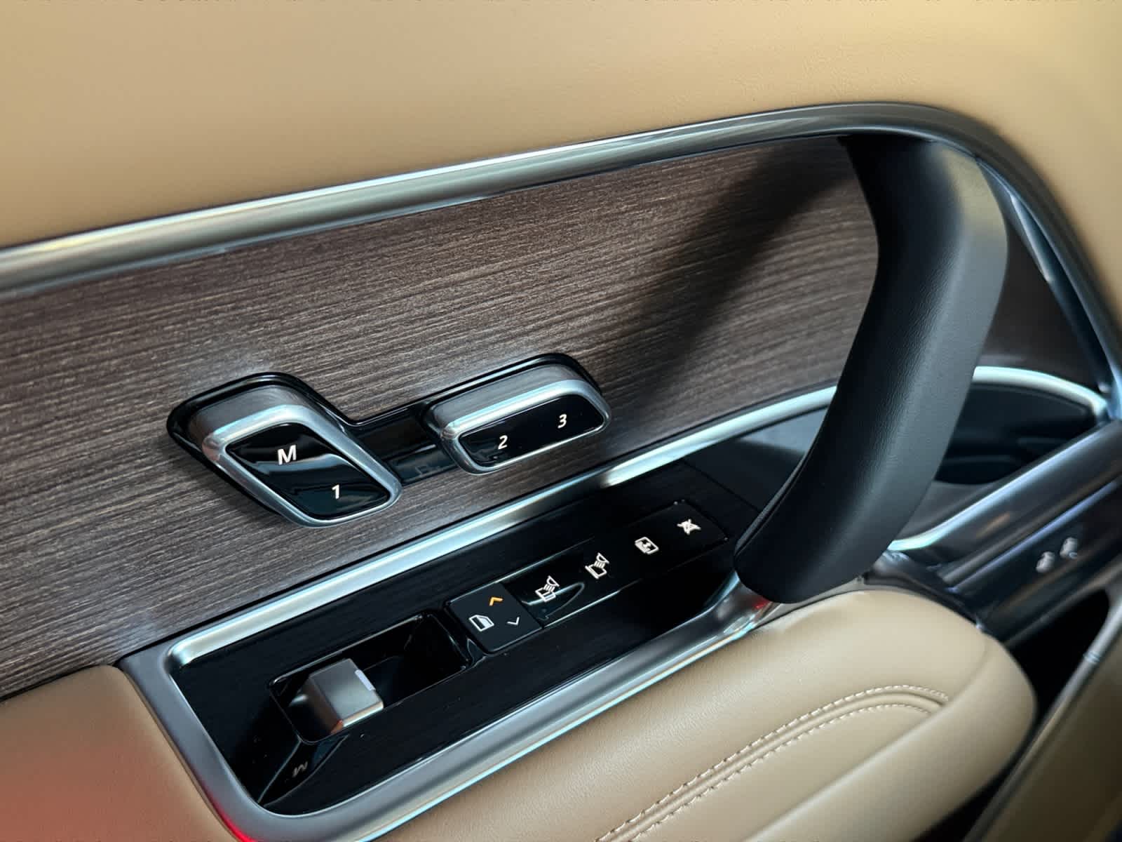 new 2026 Land Rover Range Rover car, priced at $158,765
