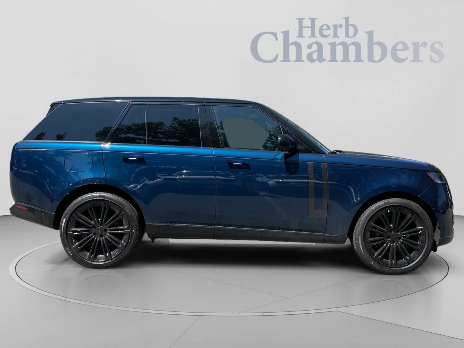 2026 Land Rover Range Rover SE - Photo 5