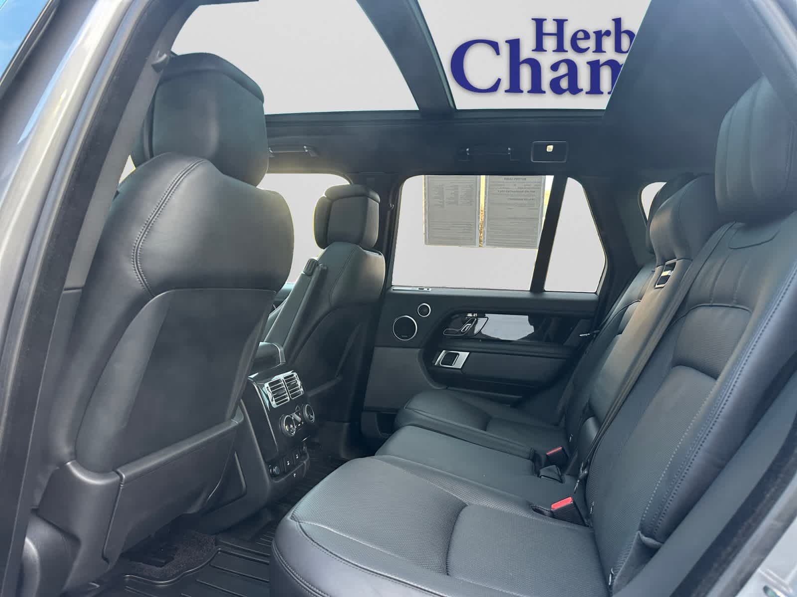 used 2020 Land Rover Range Rover car, priced at $39,000