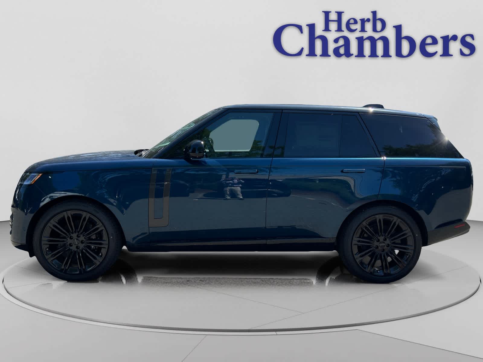 2026 Land Rover Range Rover SE - Photo 6