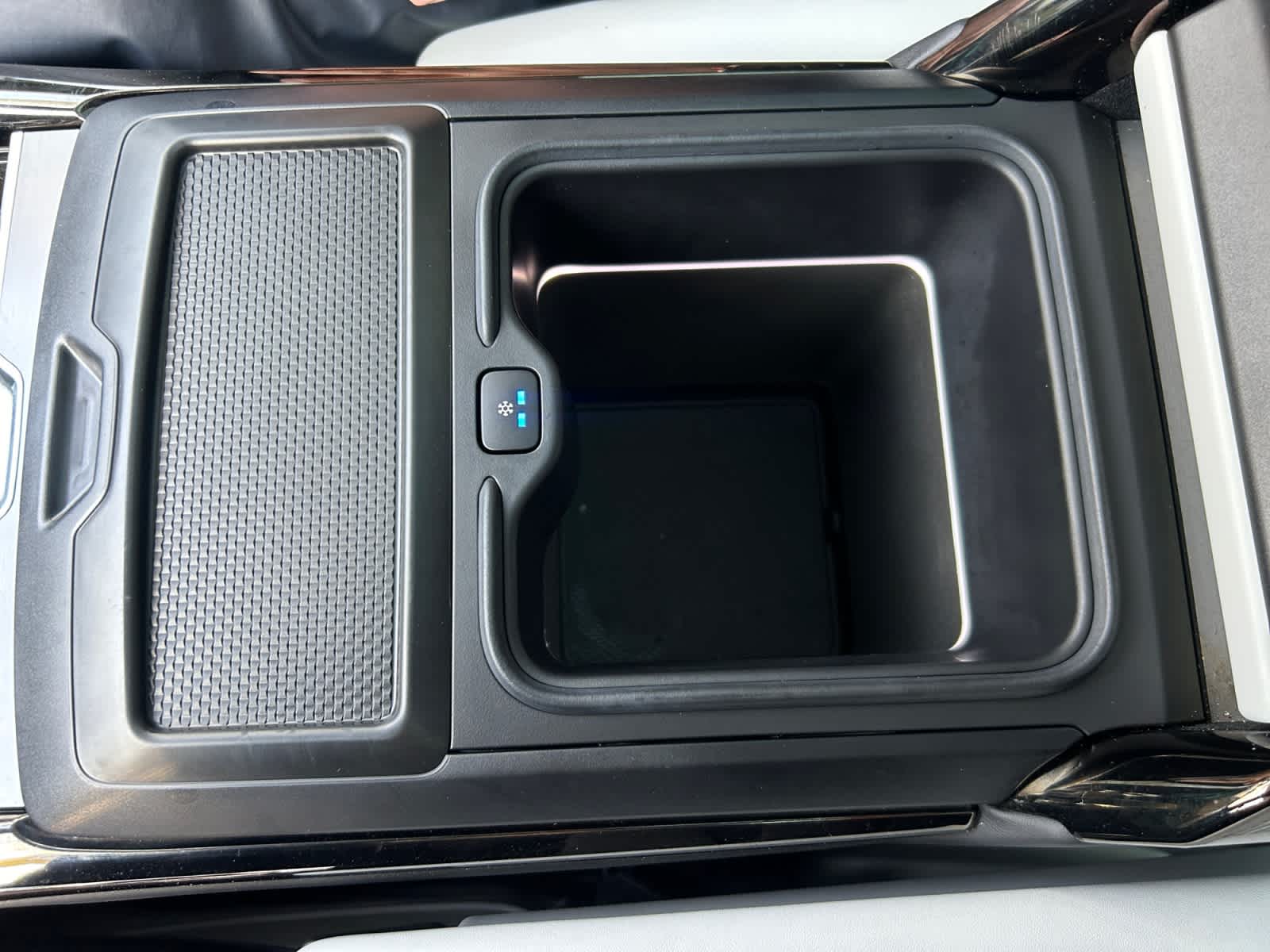 used 2023 Land Rover Range Rover Sport car, priced at $64,000