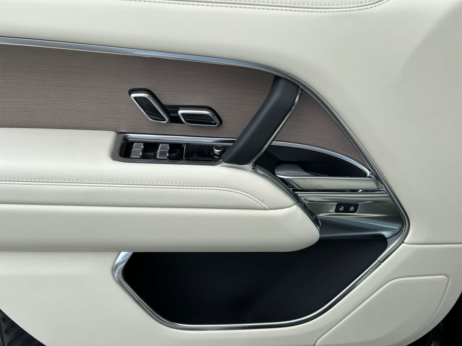new 2026 Land Rover Range Rover car, priced at $162,970