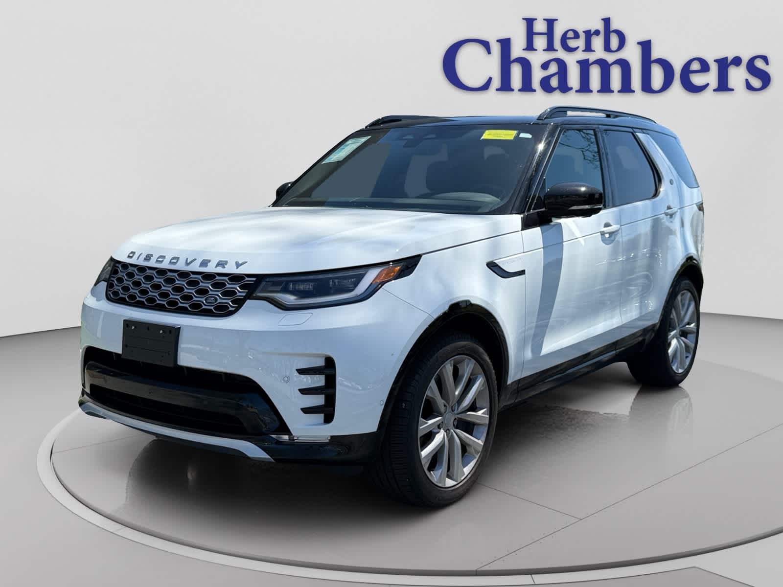 Fuji White 2026 Land Rover Discovery P360 Tempest Edition AWD SUV / Crossover All-Wheel Drive 8-Speed Automatic