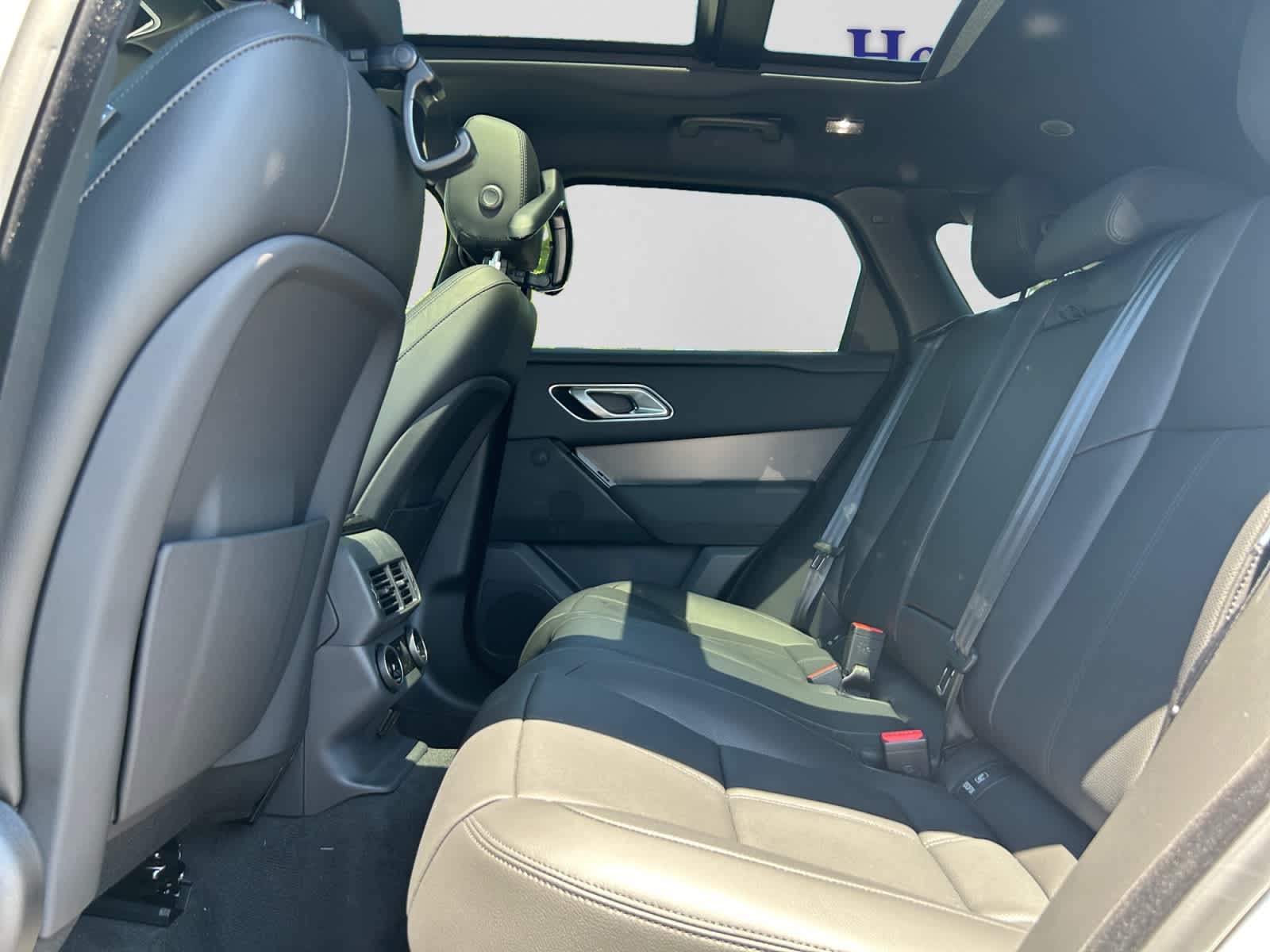 2026 Land Rover Range Rover Velar S - Photo 18