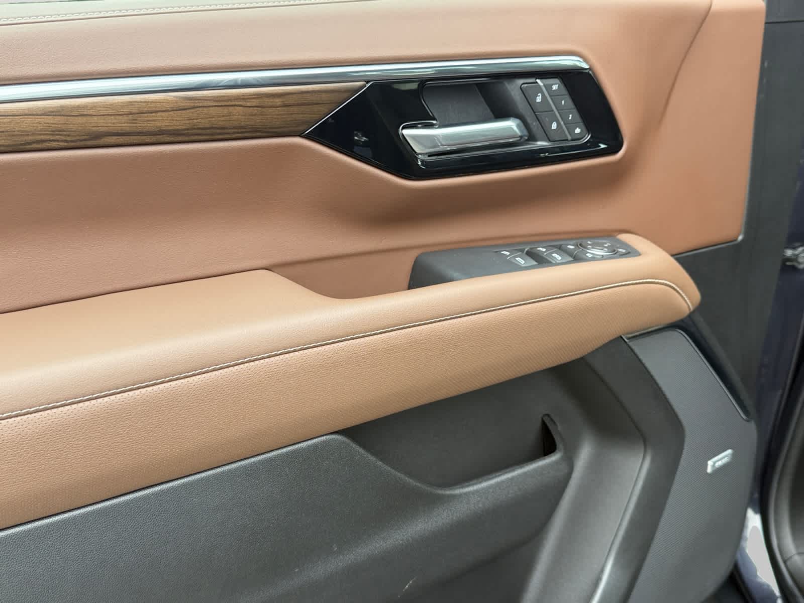 used 2025 Chevrolet Tahoe car, priced at $67,777