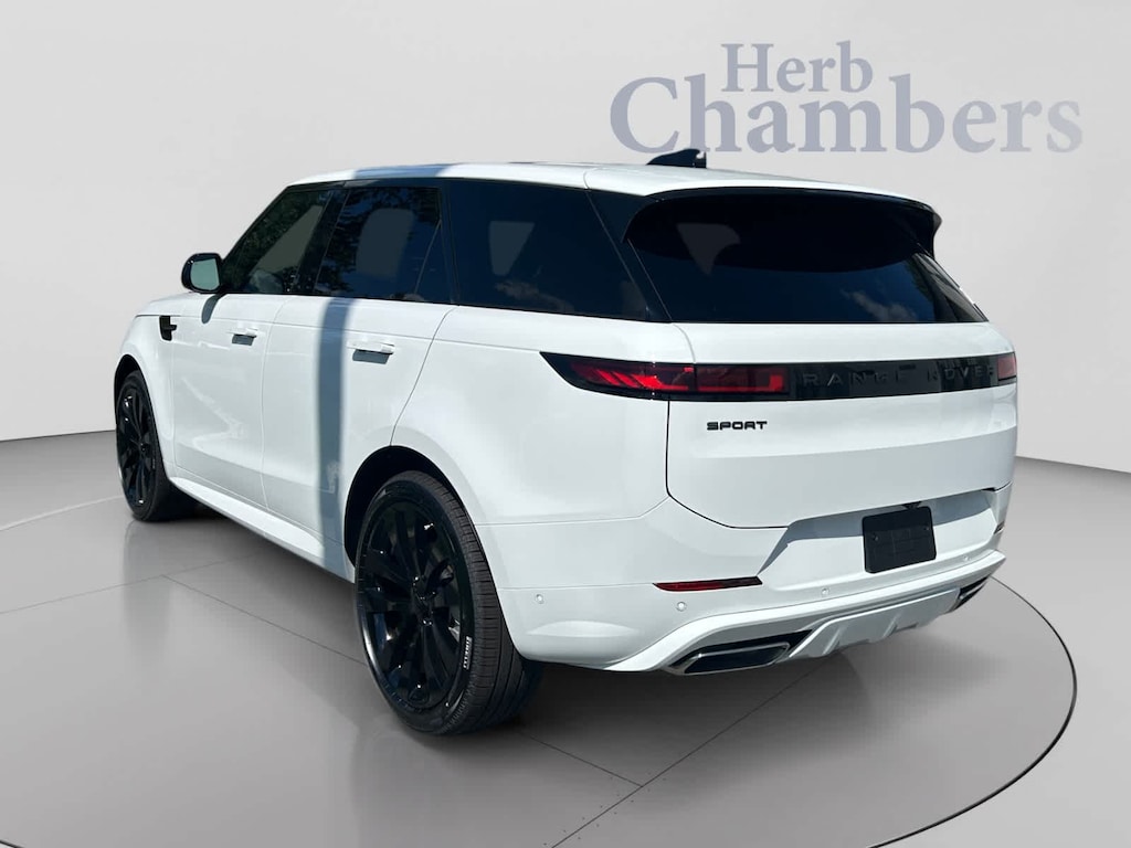 New 2026 Land Rover Range Rover Sport Dynamic SE SUV