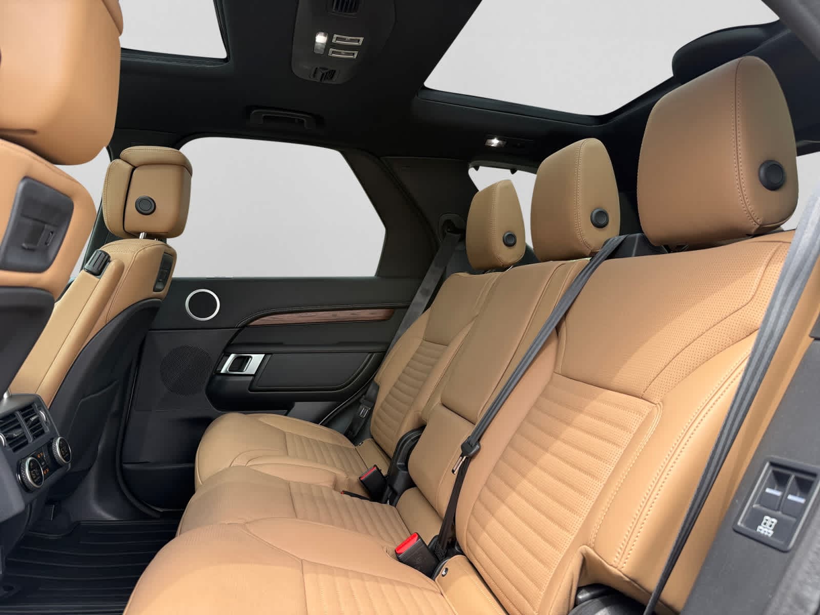 used 2025 Land Rover Discovery car, priced at $56,465