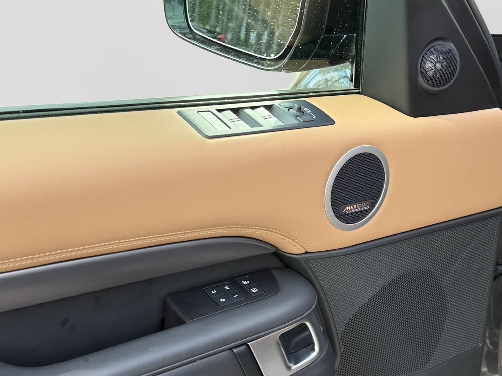 used 2025 Land Rover Discovery car, priced at $66,941