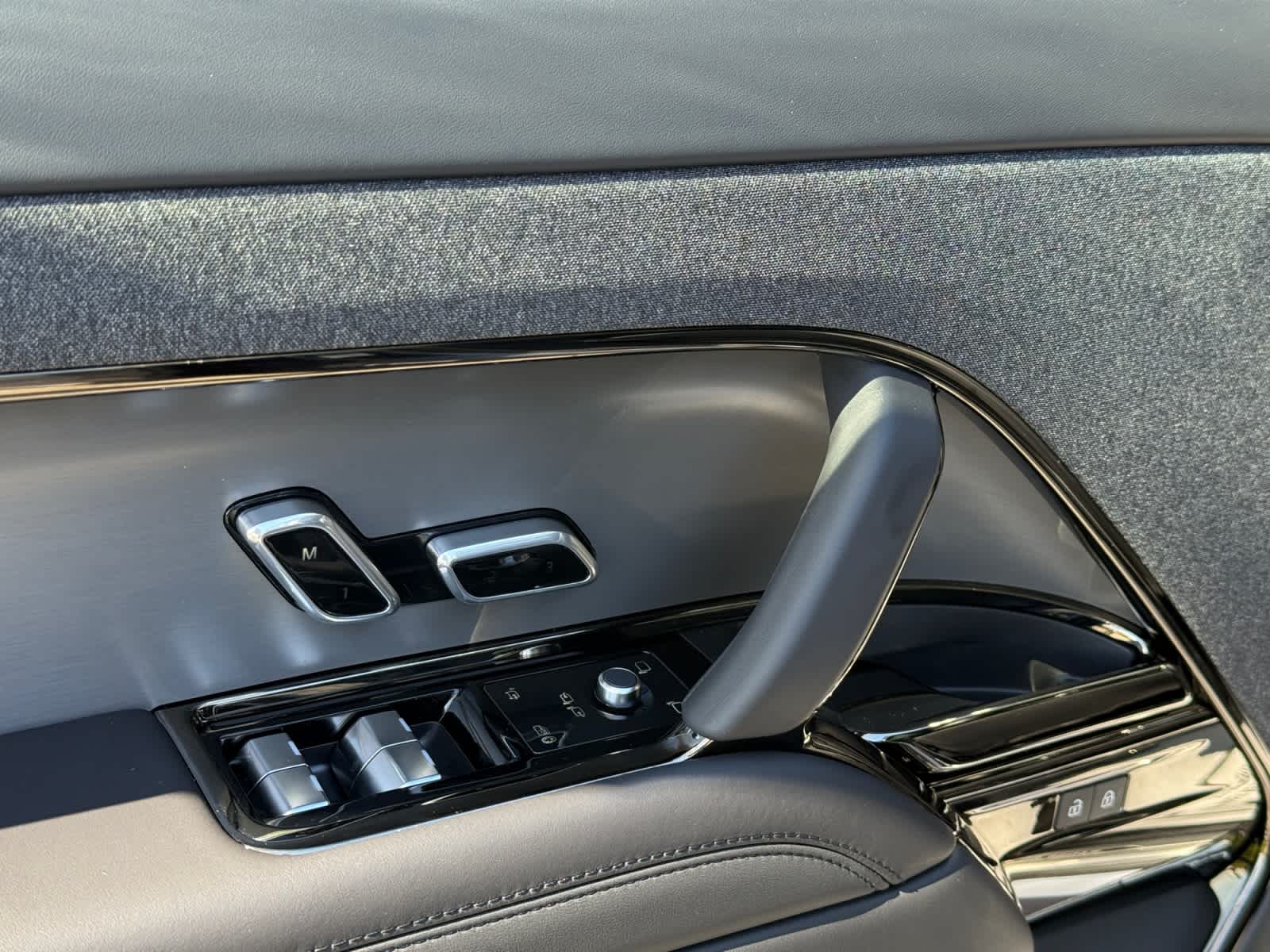 new 2026 Land Rover Range Rover Sport car, priced at $96,530
