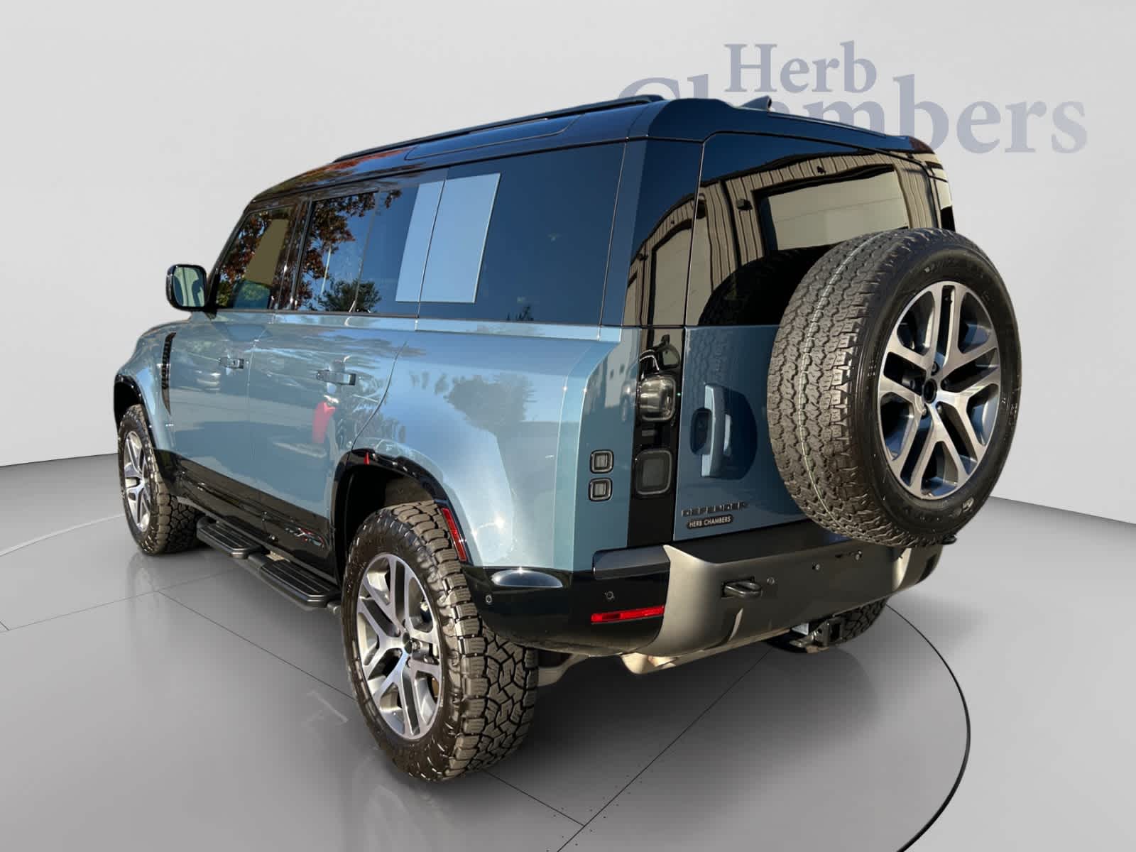 Used 2026 Land Rover Defender 110 X-Dynamic SE SUV