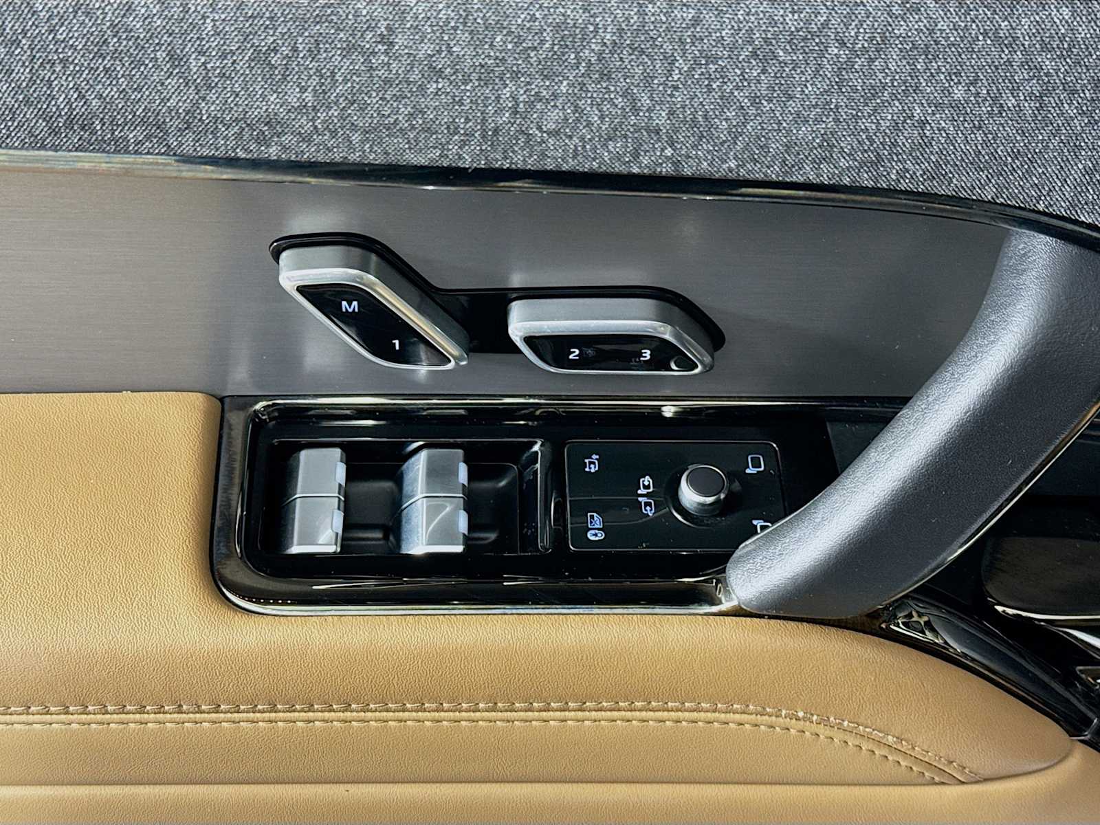 used 2023 Land Rover Range Rover Sport car, priced at $61,788