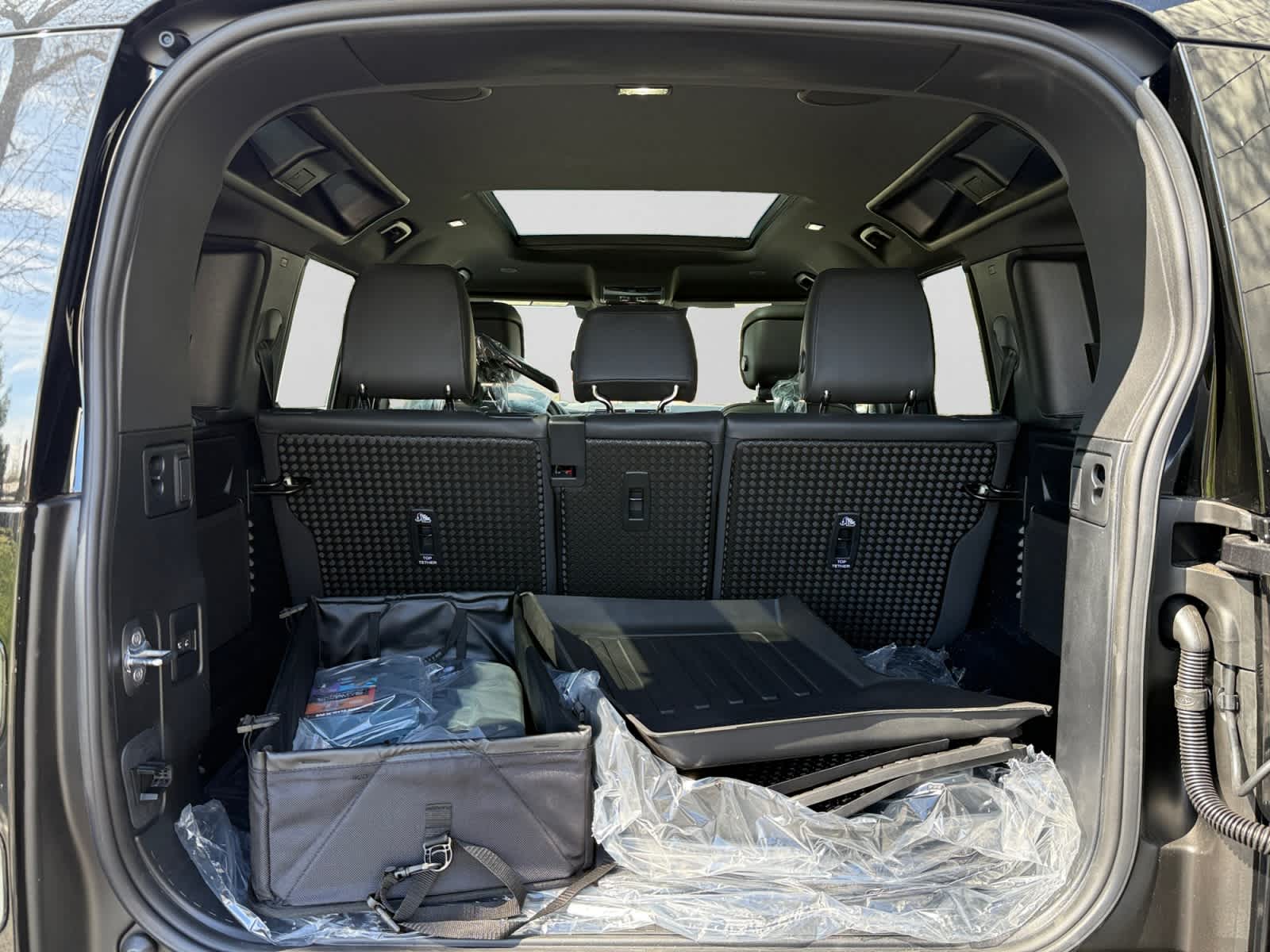new 2026 Land Rover Defender 110 car, priced at $91,216