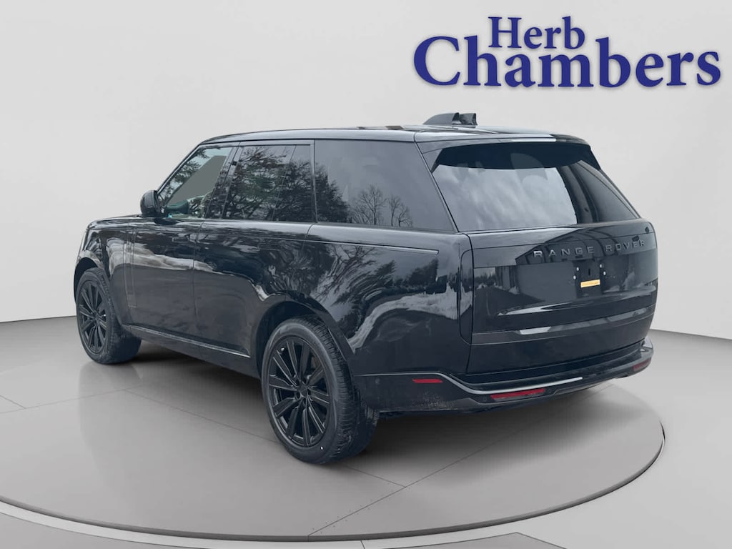 New 2026 Land Rover Range Rover SE SWB SUV