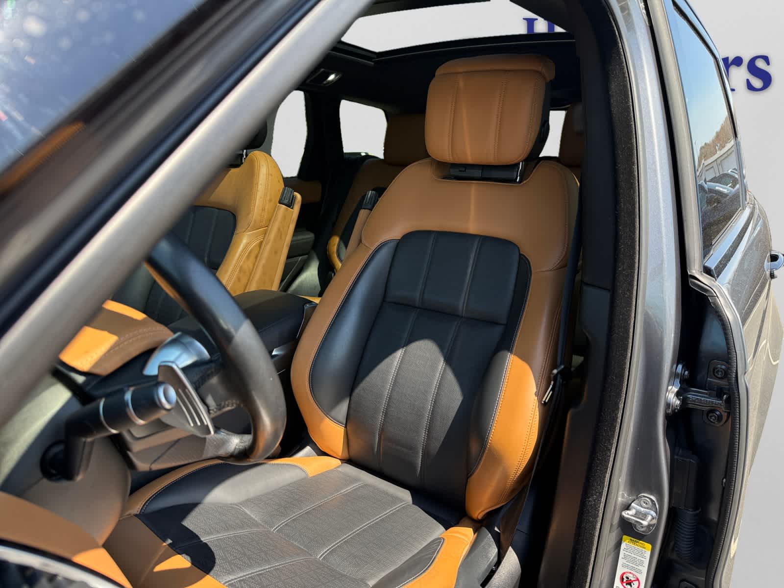 used 2019 Land Rover Range Rover Sport car, priced at $30,000