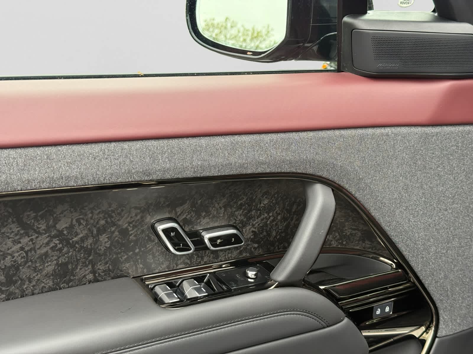 used 2025 Land Rover Range Rover Sport car, priced at $89,478