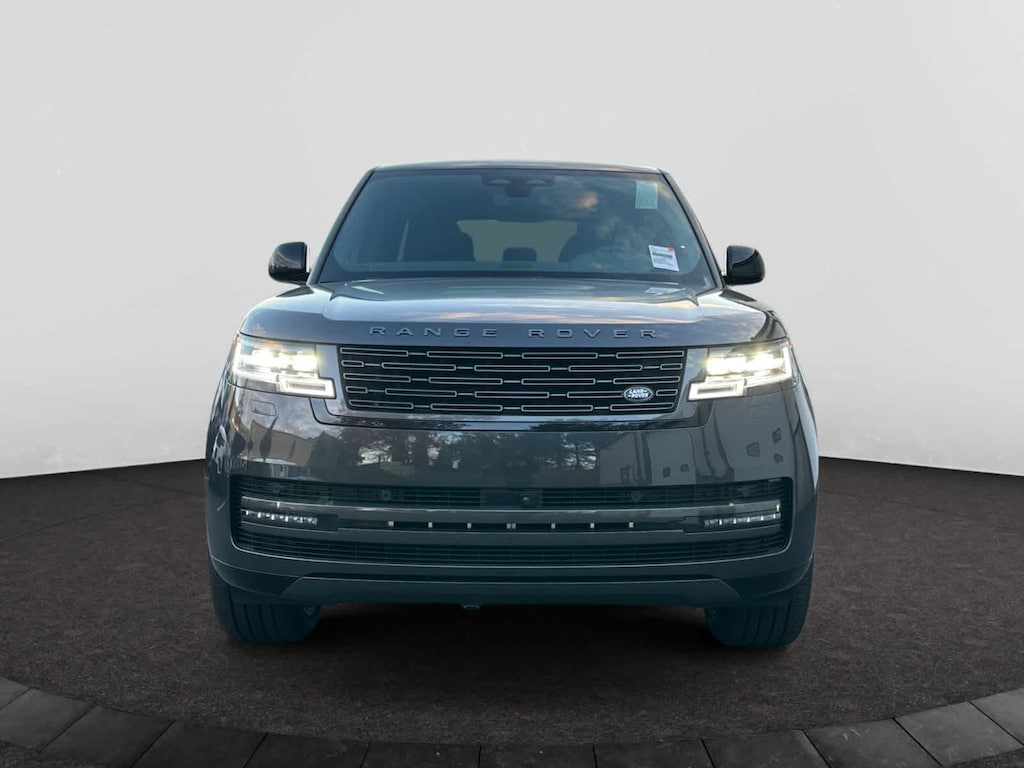 New 2025 Land Rover Range Rover SE SWB SUV