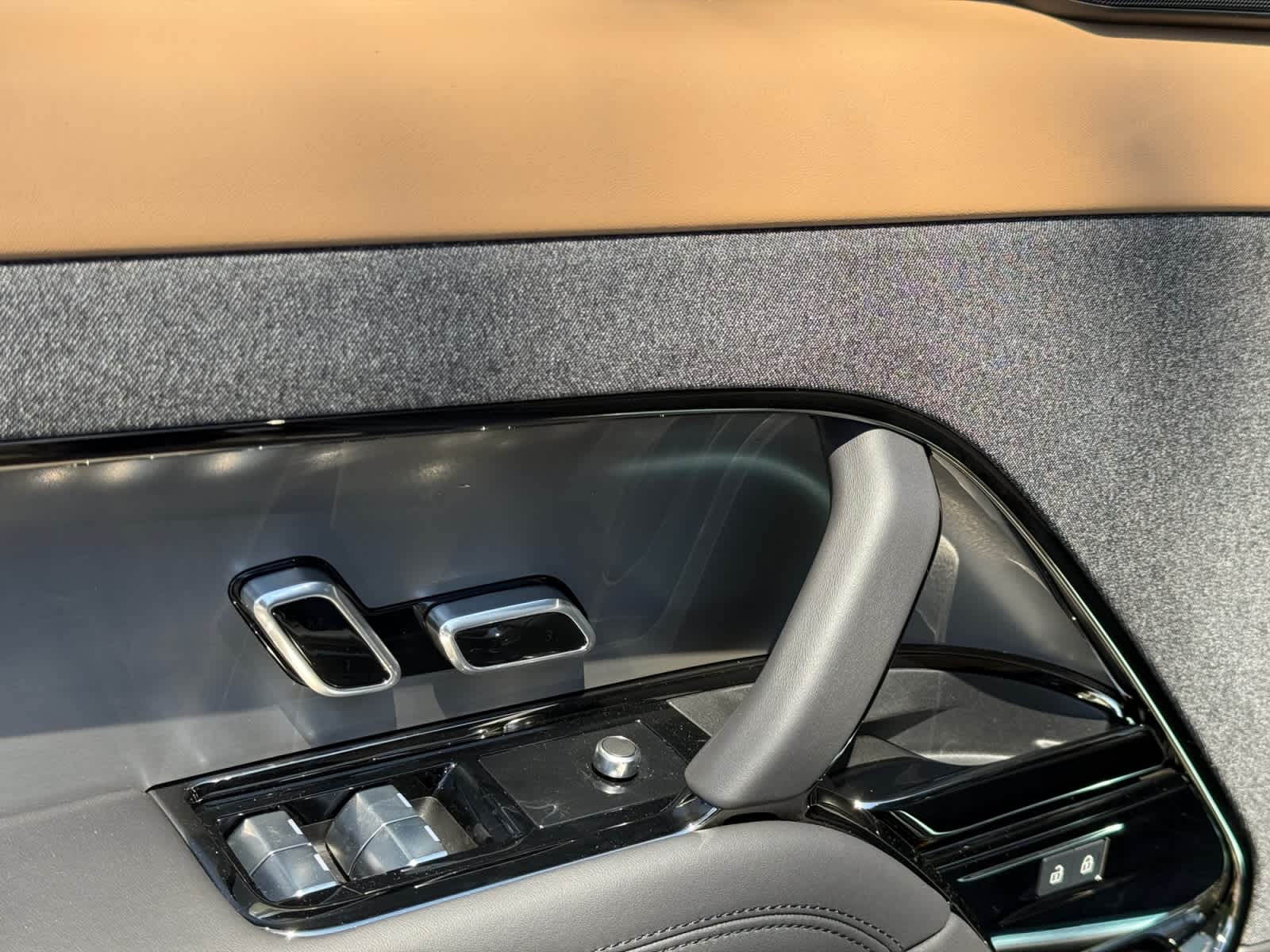 new 2026 Land Rover Range Rover Sport car, priced at $106,630