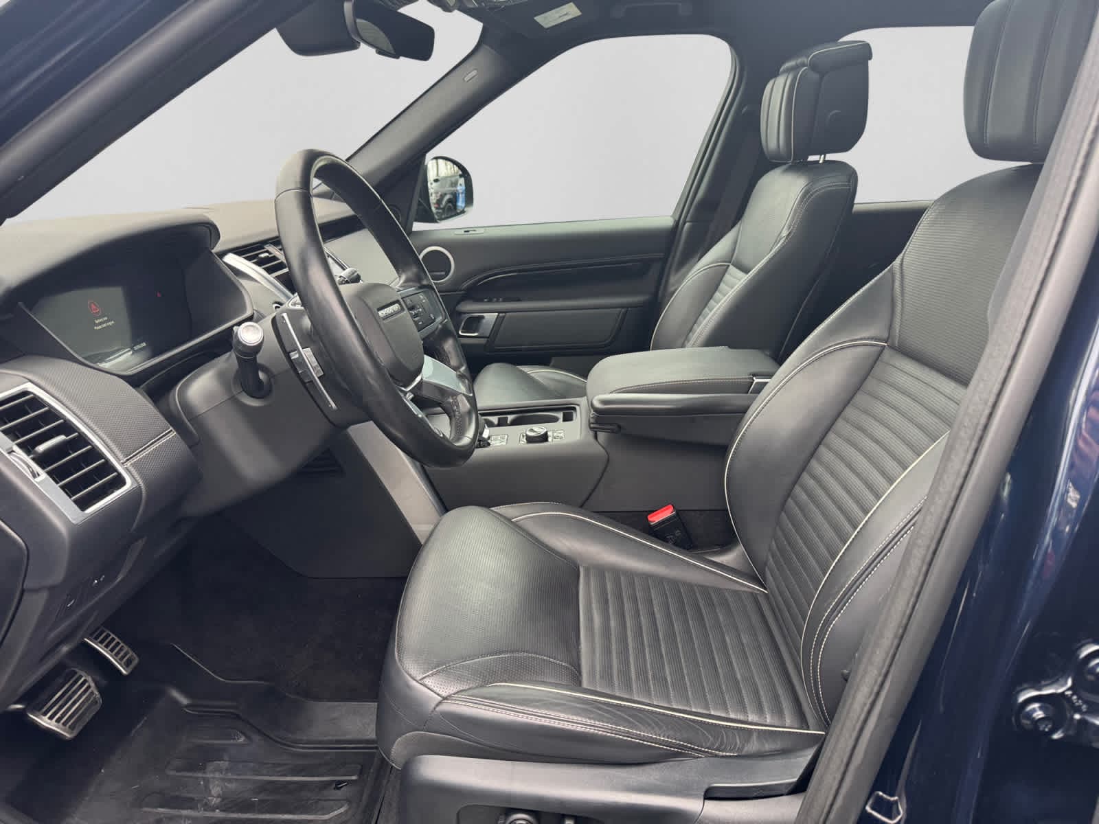 used 2021 Land Rover Discovery car, priced at $26,500