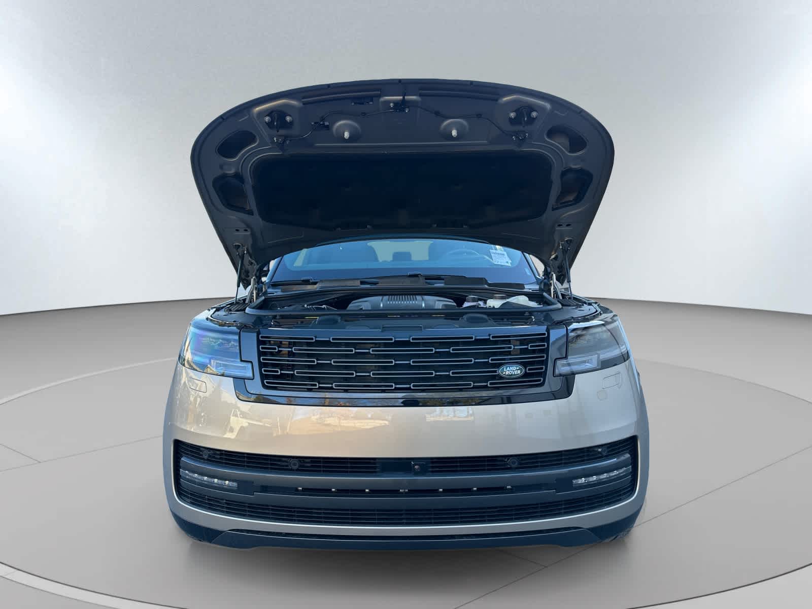 2026 Land Rover Range Rover SE - Photo 8