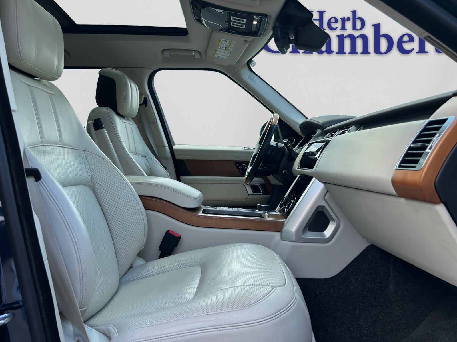 used 2019 Land Rover Range Rover car, priced at $28,228