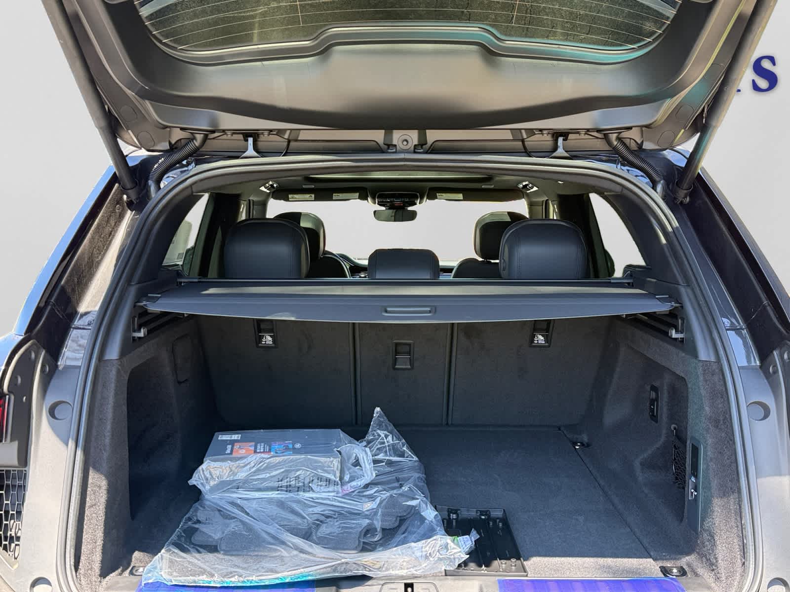 new 2026 Land Rover Range Rover Sport car, priced at $99,590