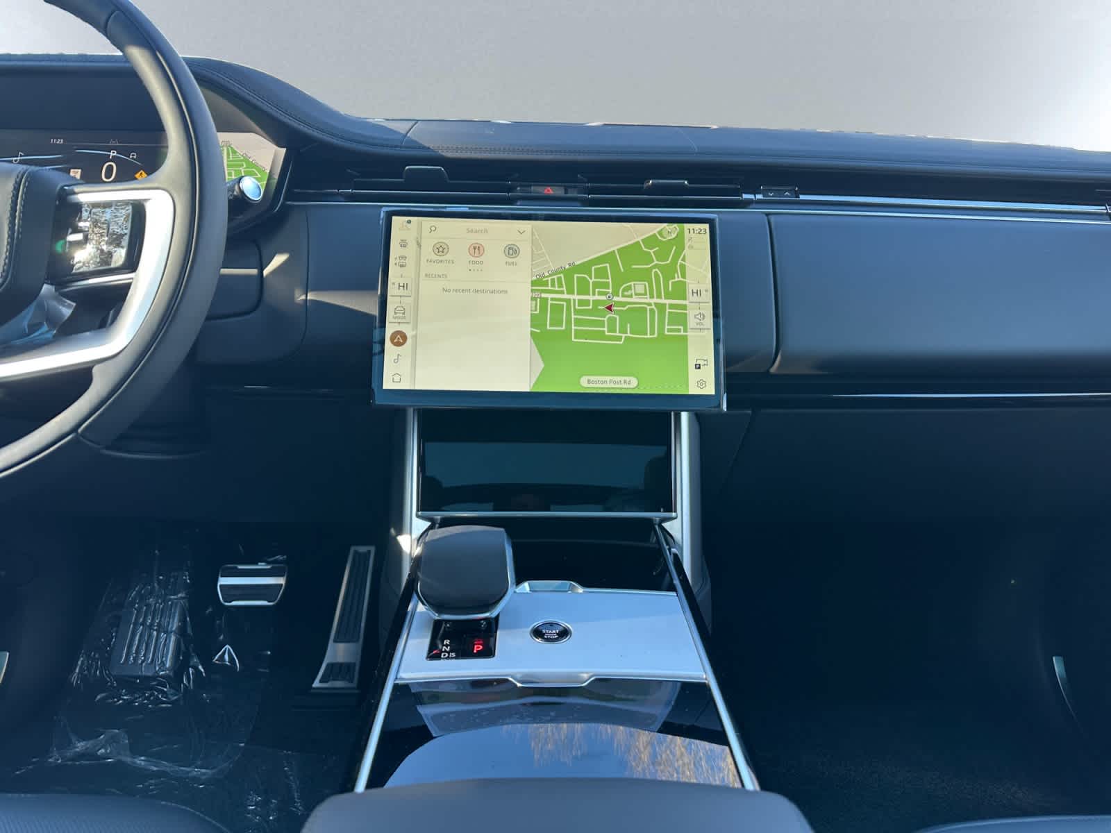 2026 Land Rover Range Rover SE - Photo 16