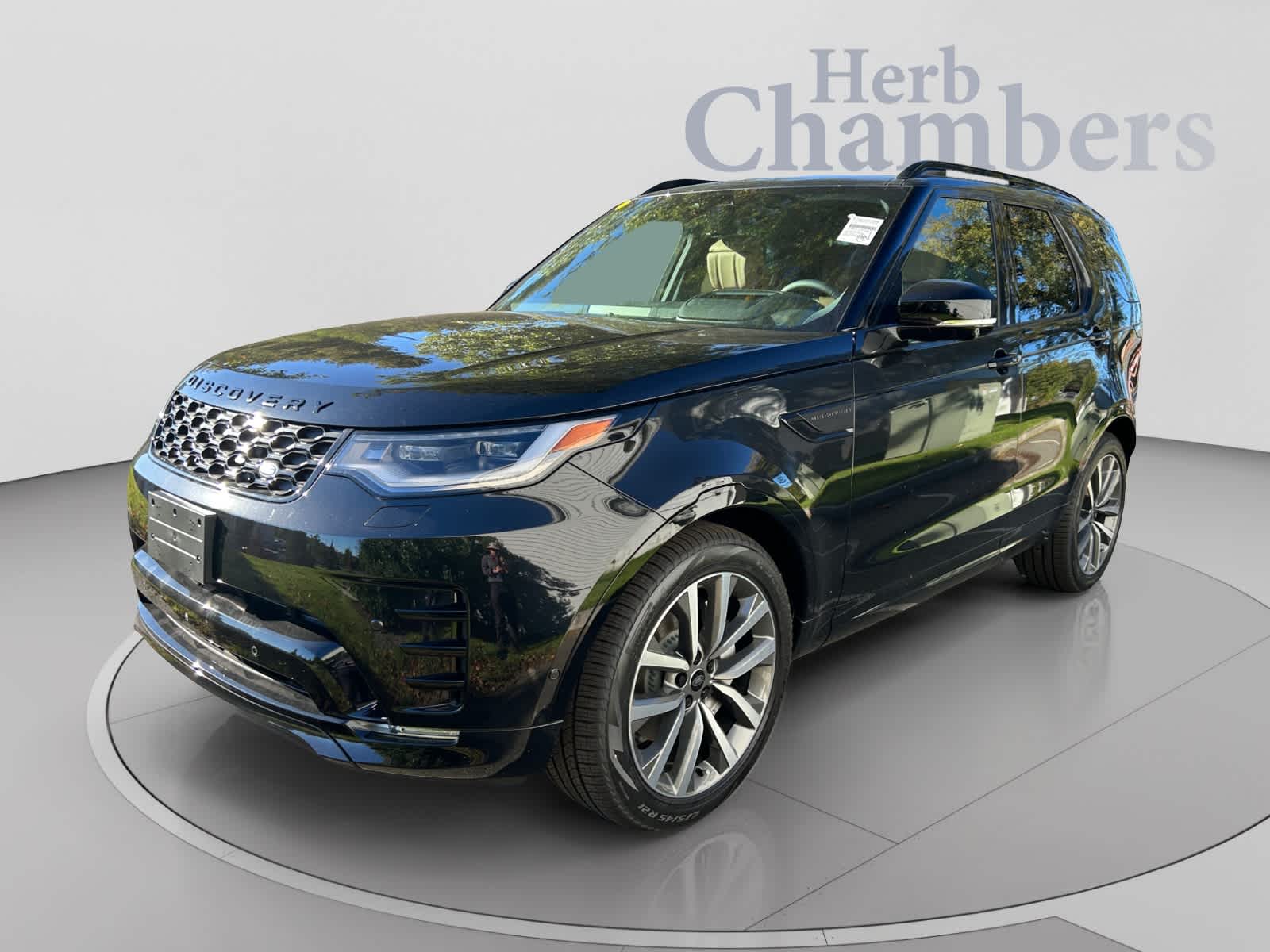 2026 Land Rover Discovery Dynamic SE SUV