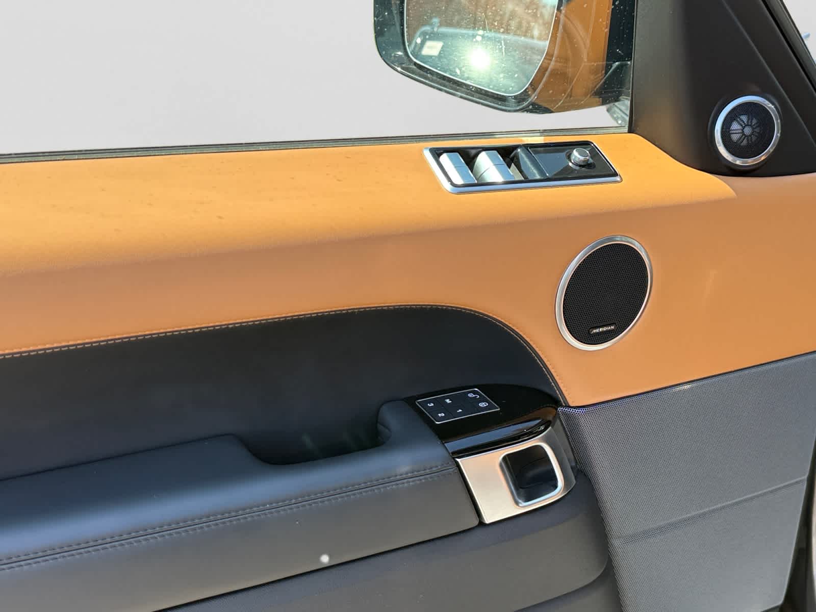 used 2019 Land Rover Range Rover Sport car, priced at $30,000