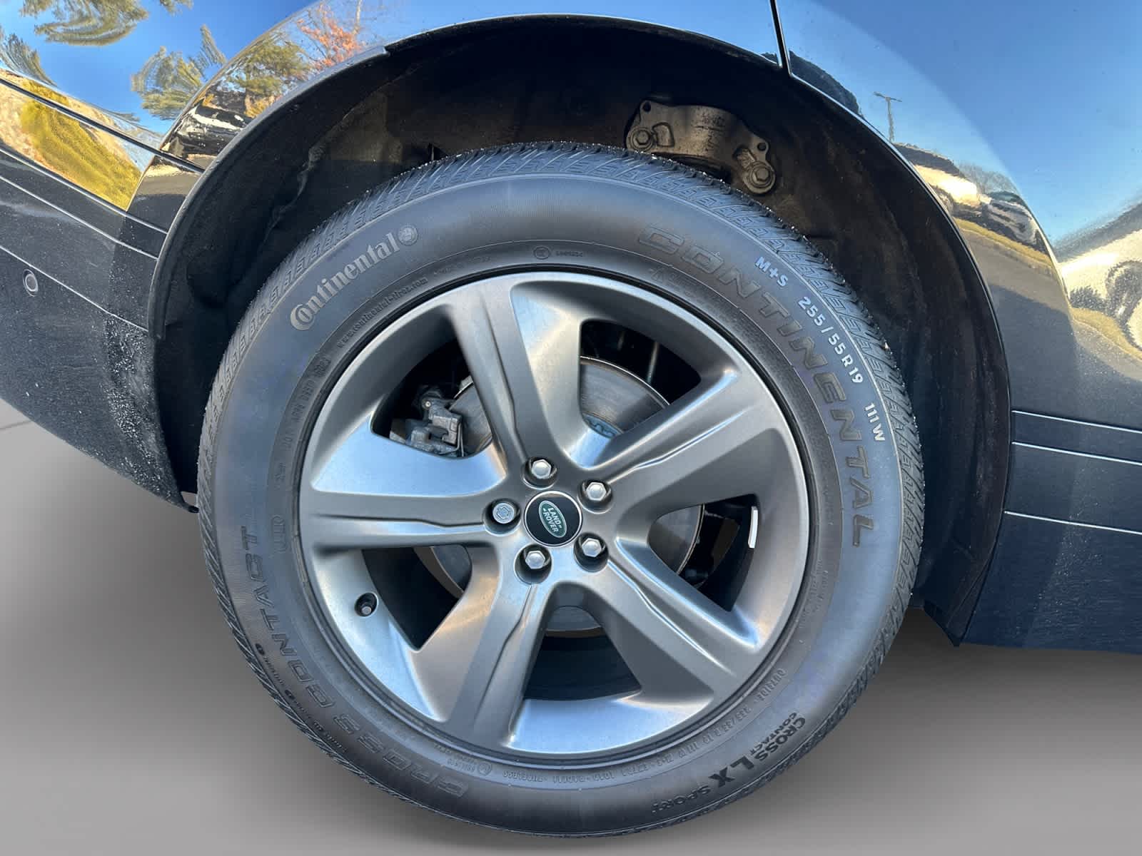 used 2025 Land Rover Range Rover Velar car, priced at $48,000