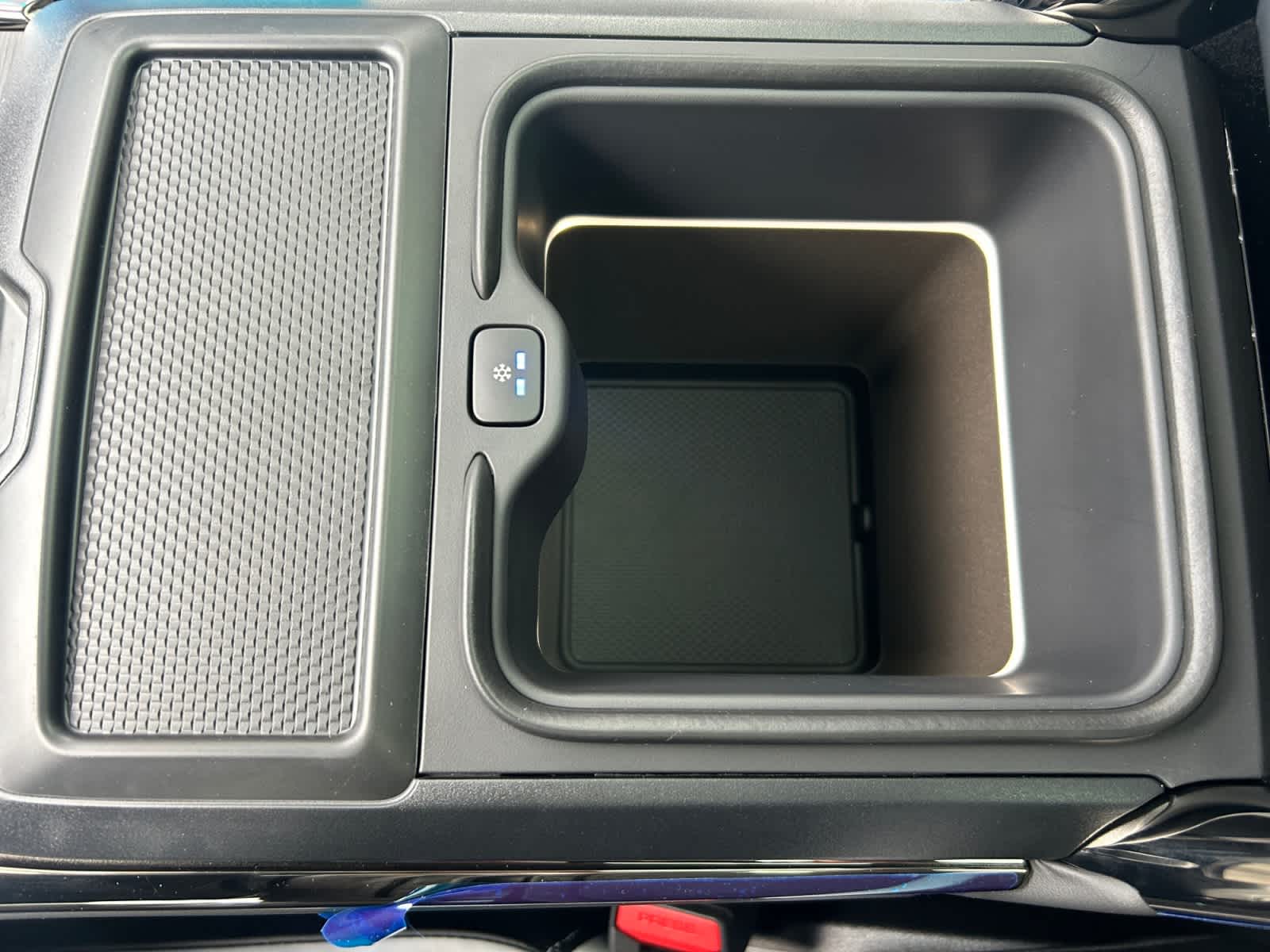 new 2026 Land Rover Range Rover Sport car, priced at $103,630