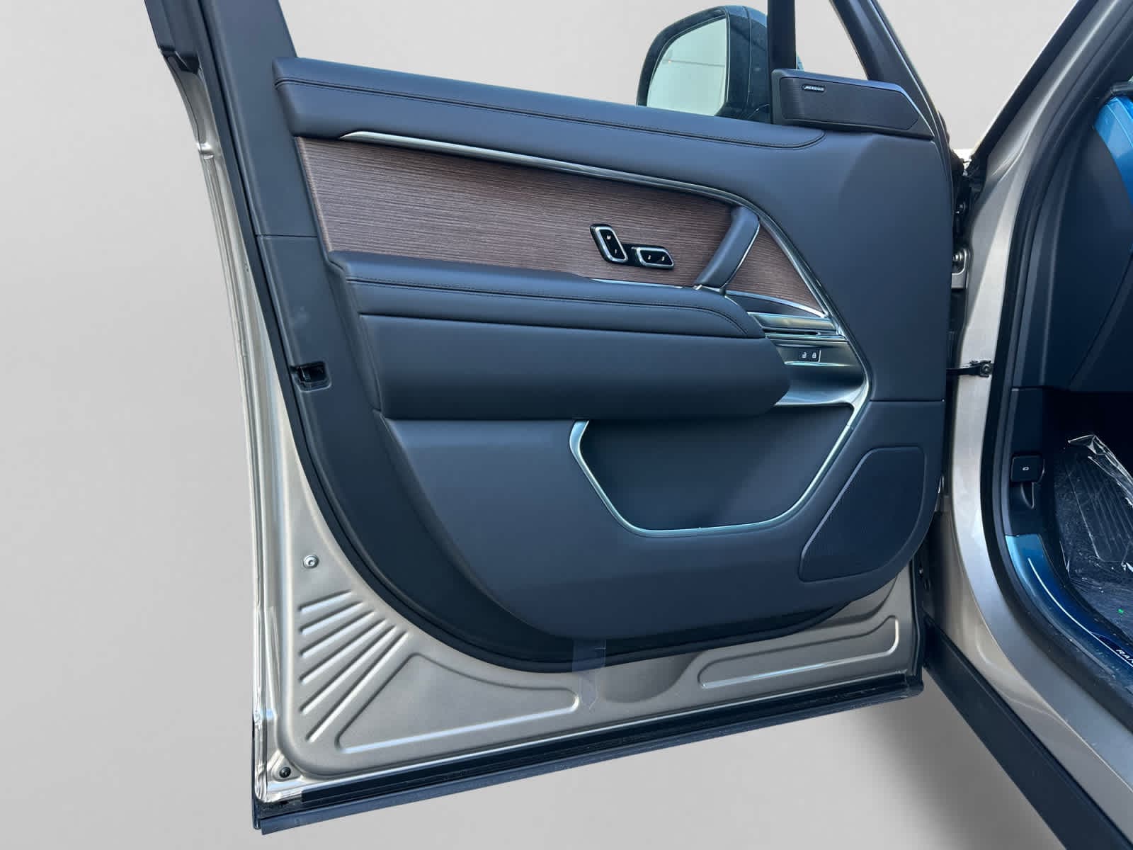 new 2026 Land Rover Range Rover car, priced at $159,695