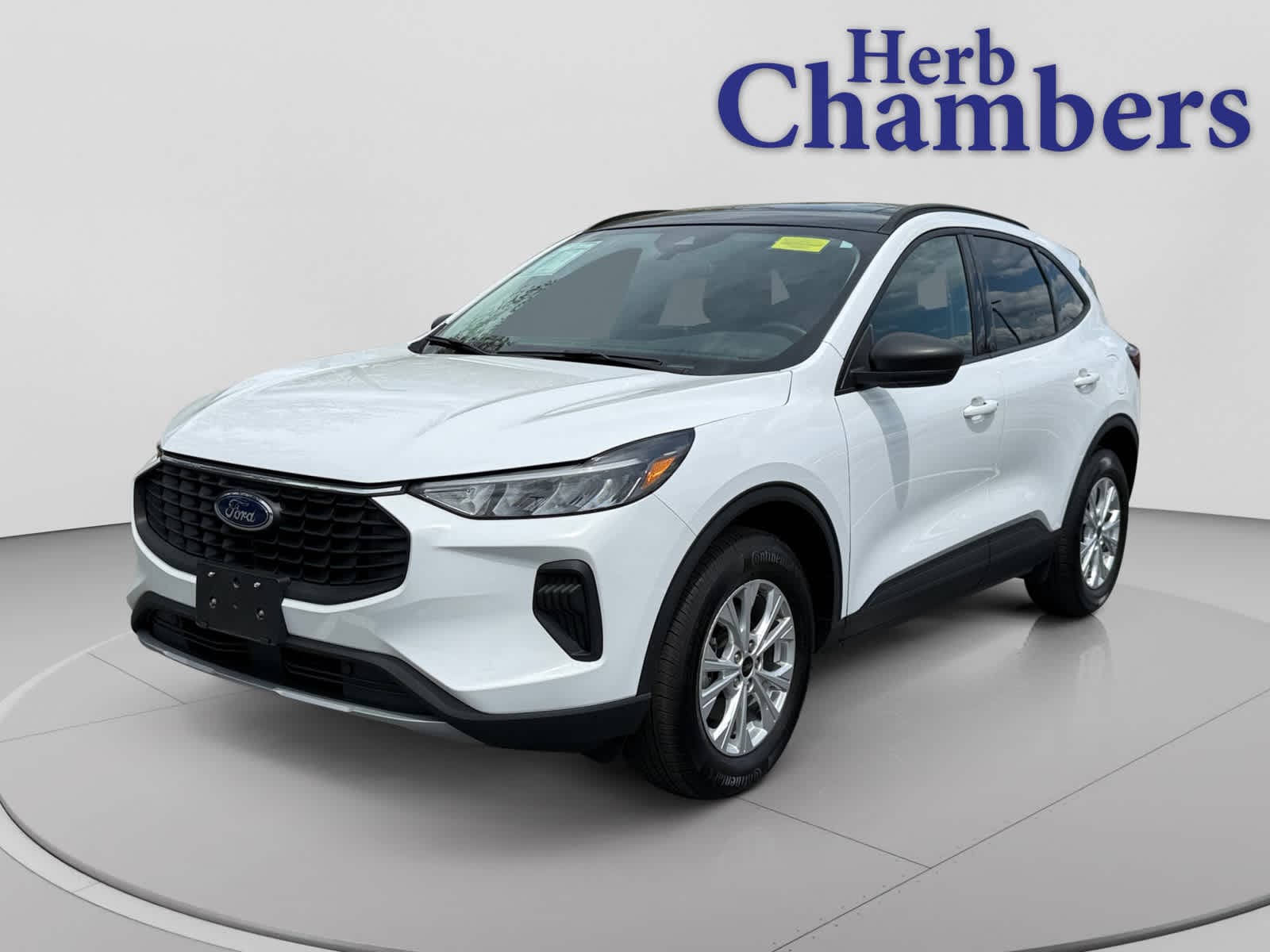 used 2025 Ford Escape car, priced at $27,500