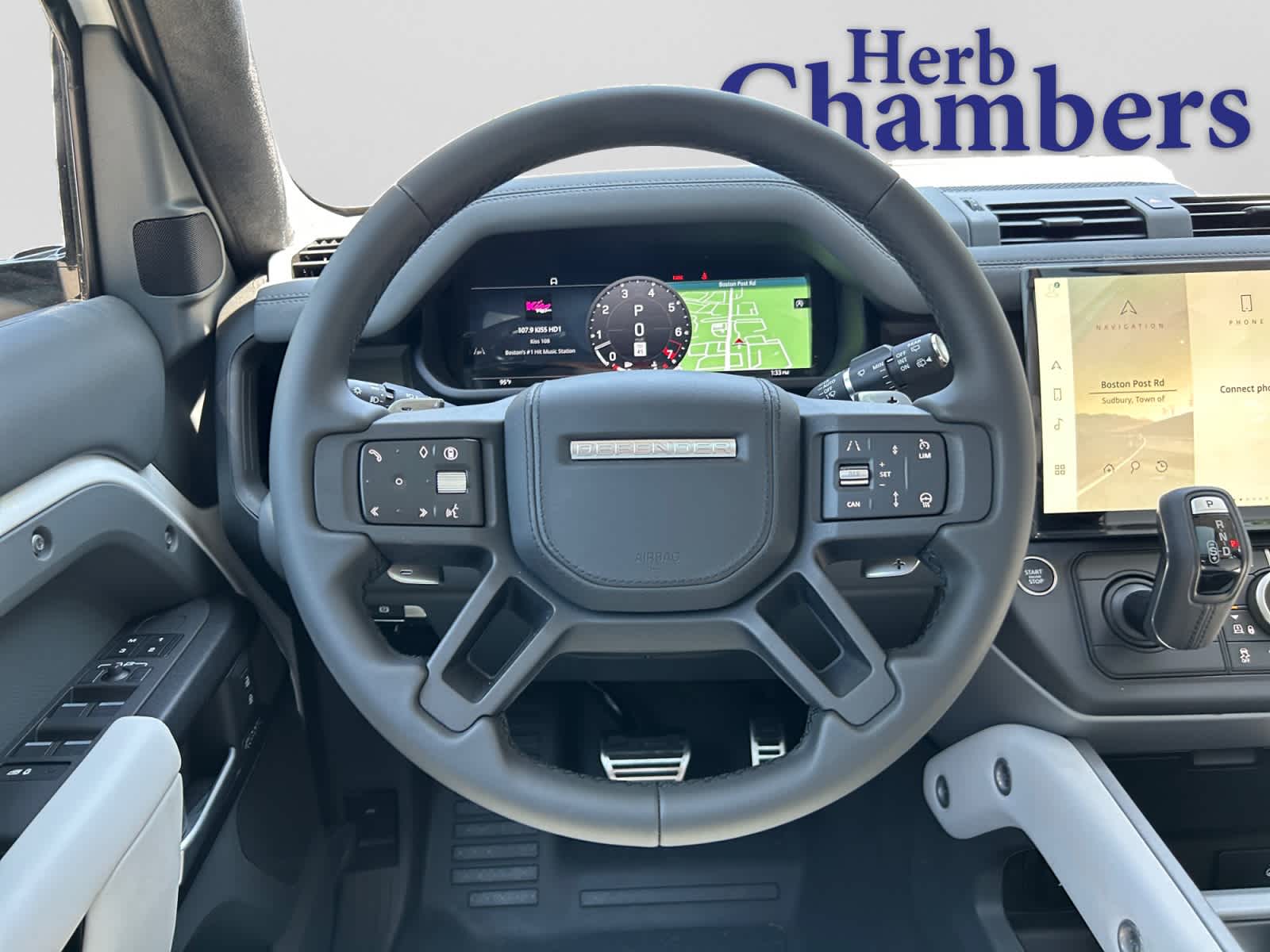 2026 Land Rover Defender V8 - Photo 17