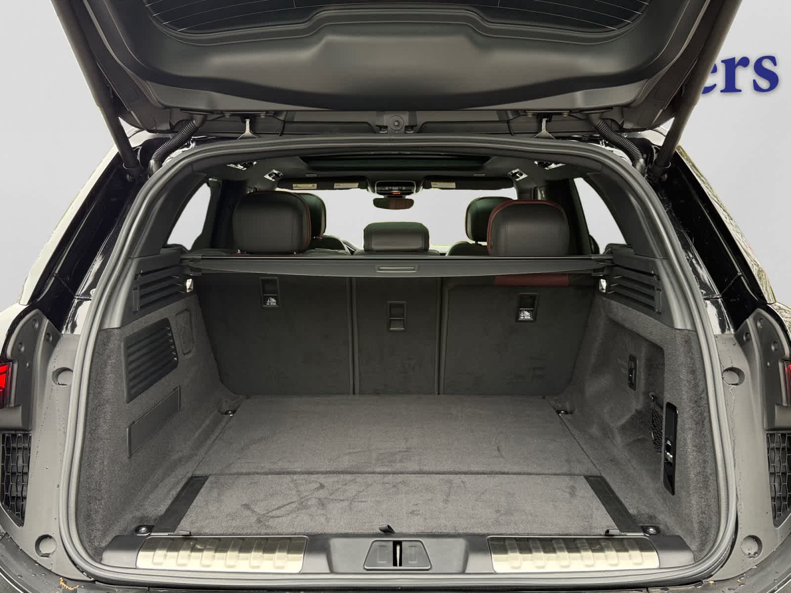 used 2025 Land Rover Range Rover Sport car, priced at $89,478
