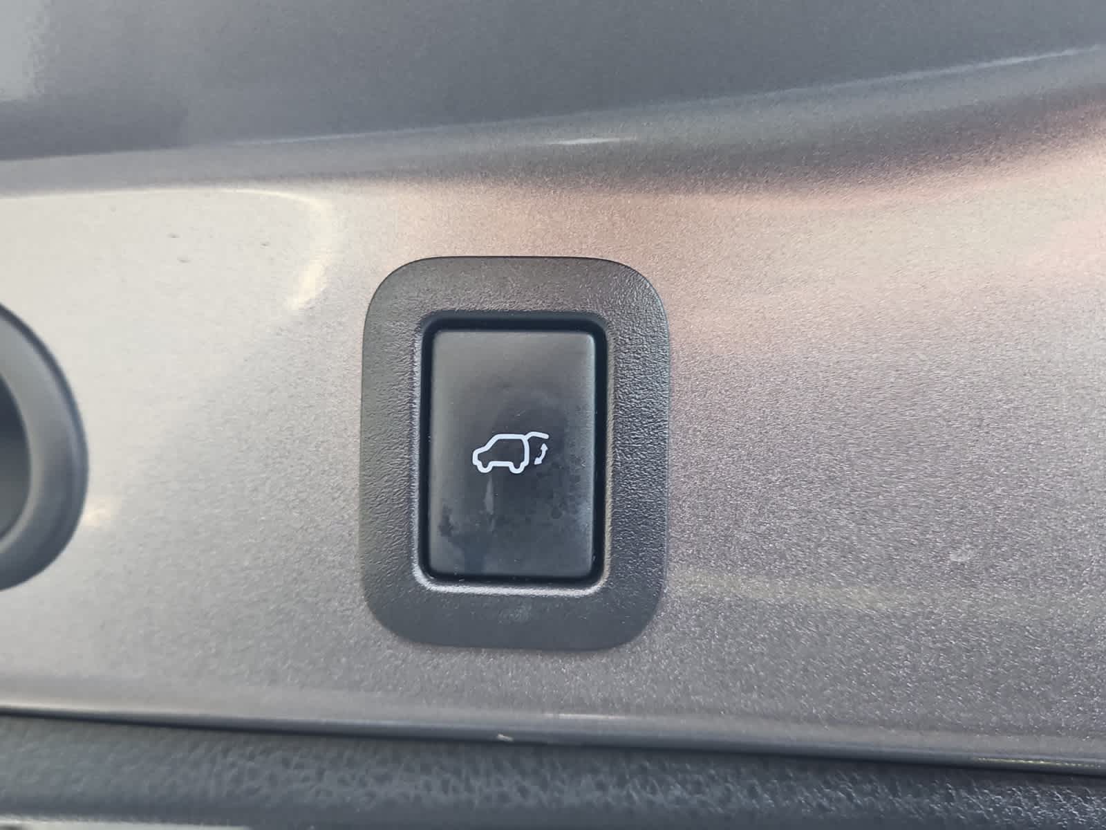 used 2015 Toyota Highlander car, priced at $16,598