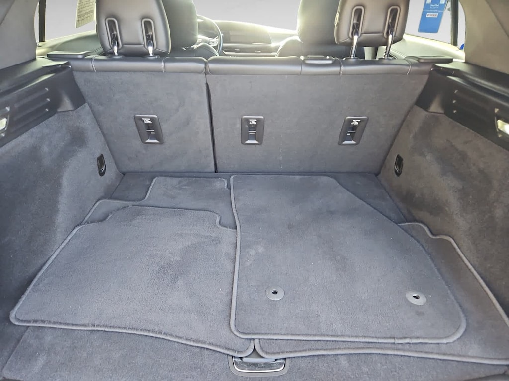 Used 2024 Cadillac XT4 AWD Premium Luxury SUV