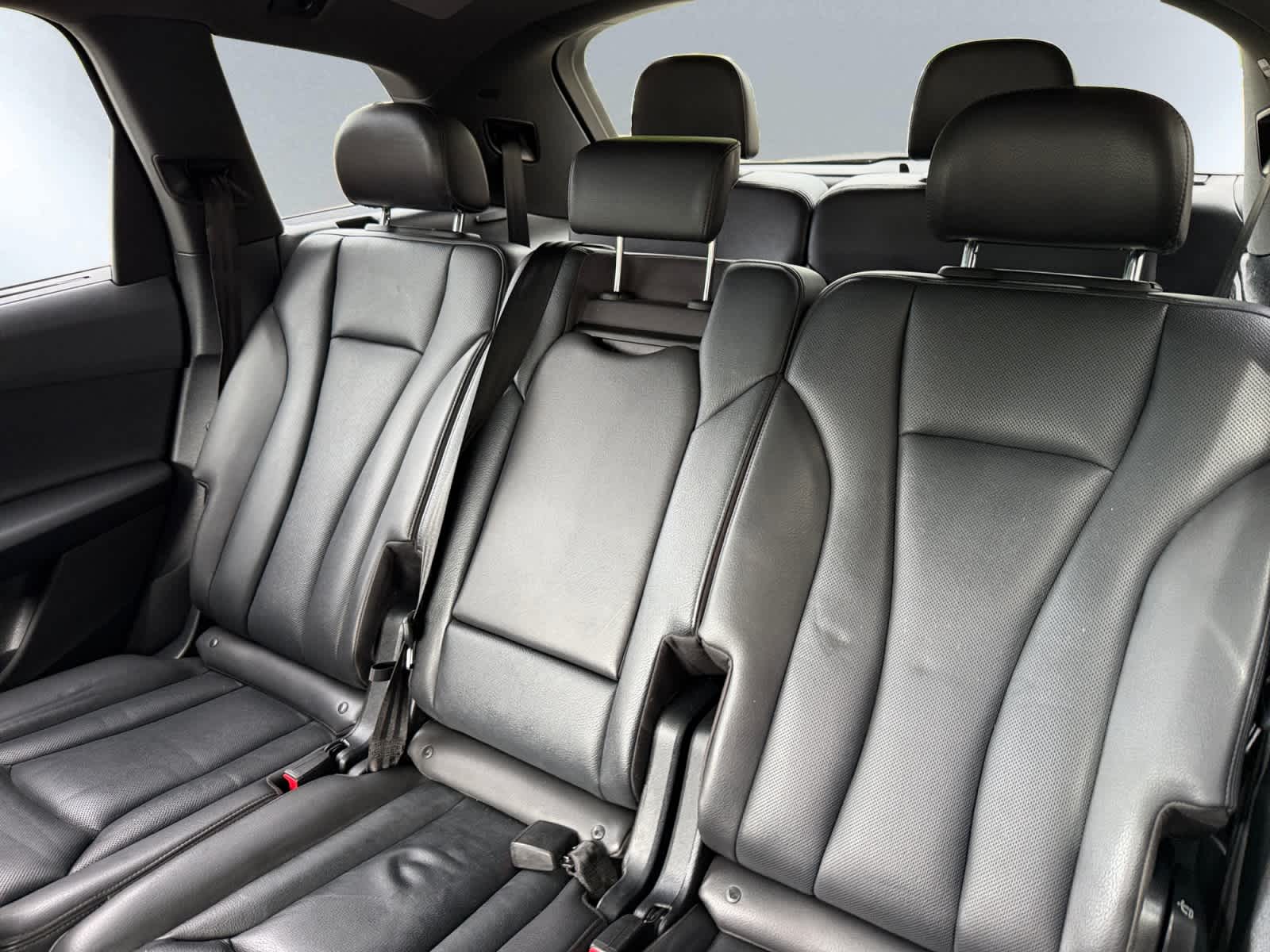 used 2019 Audi Q7 car, priced at $17,998