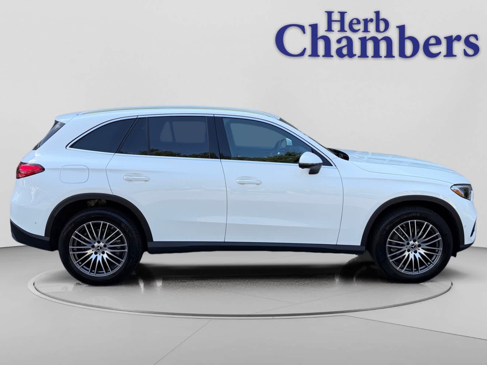 2025 Mercedes-Benz GLC Base - Photo 11