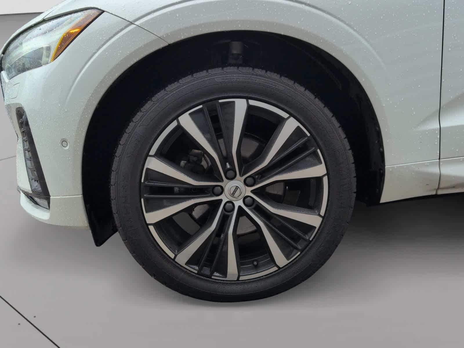 2023 Volvo XC60 Plus - Photo 19