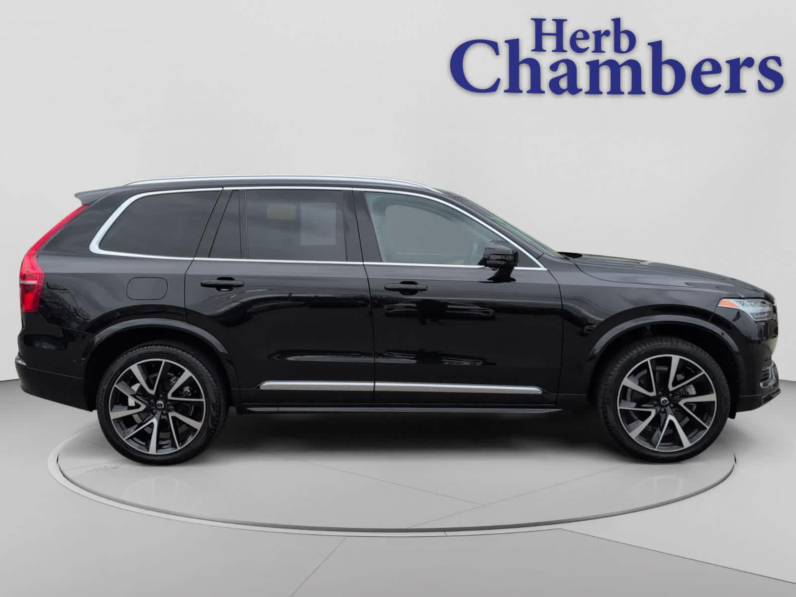 2023 Volvo XC90 Plus - Photo 11