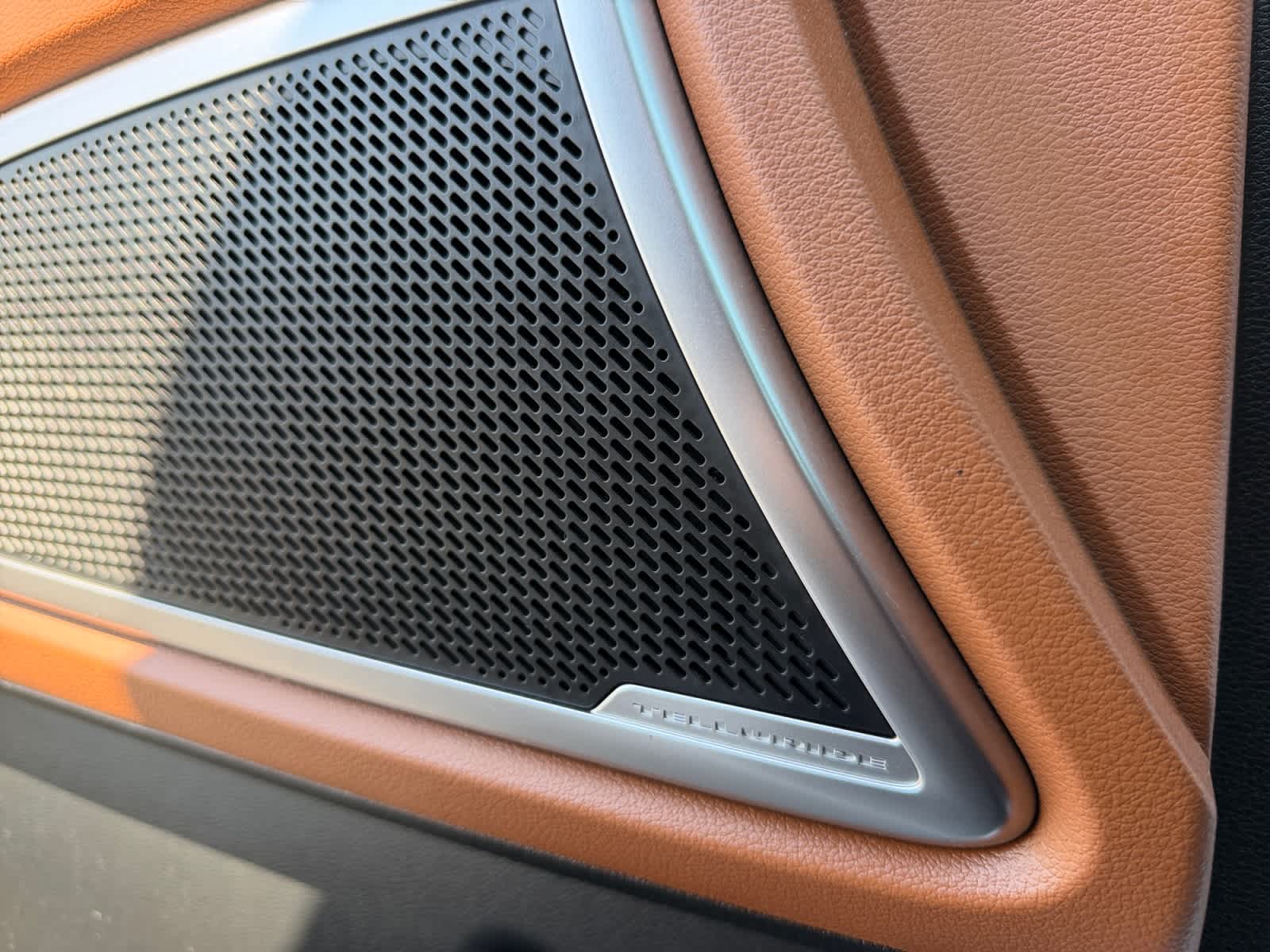 used 2024 Kia Telluride car, priced at $34,888