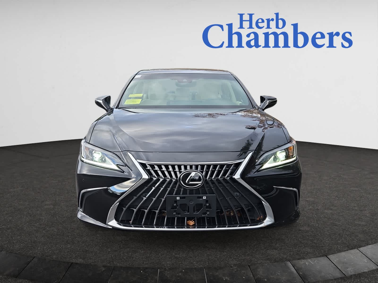 2022 Lexus ES 350 Premium photo 2