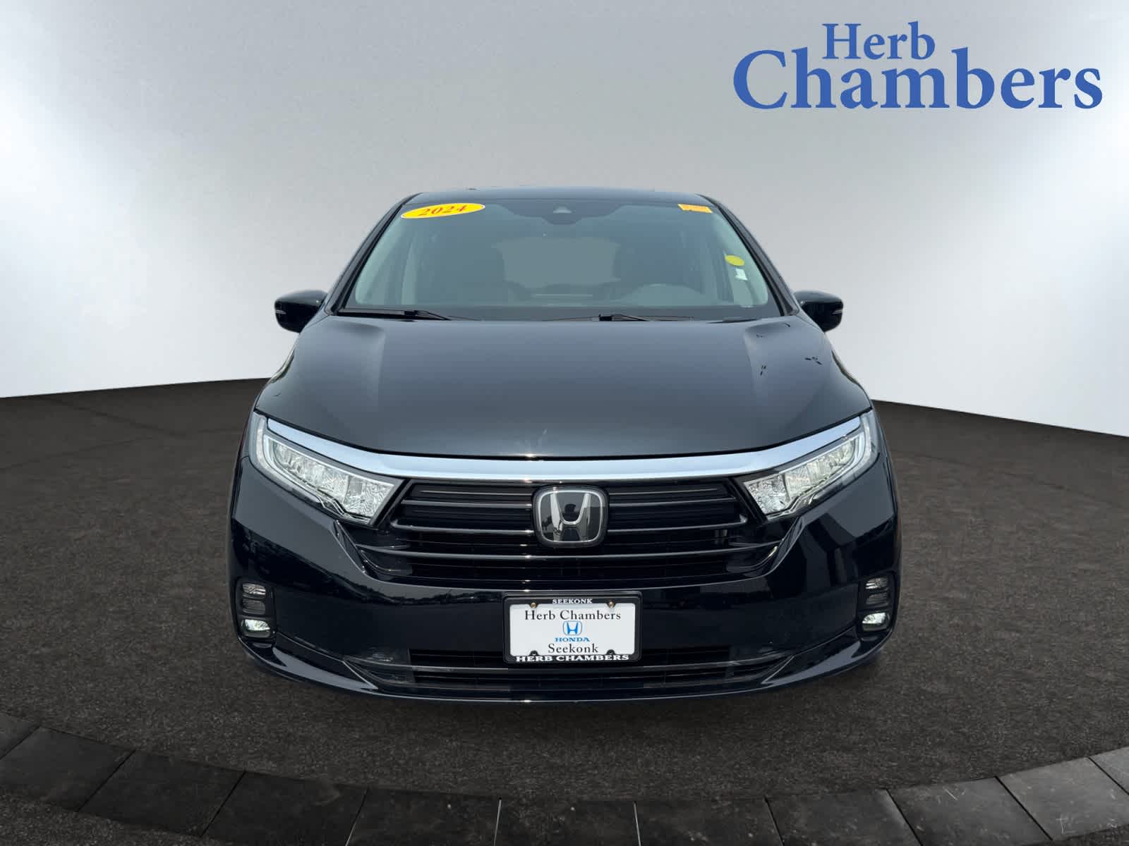 2024 Honda Odyssey EX-L photo 2