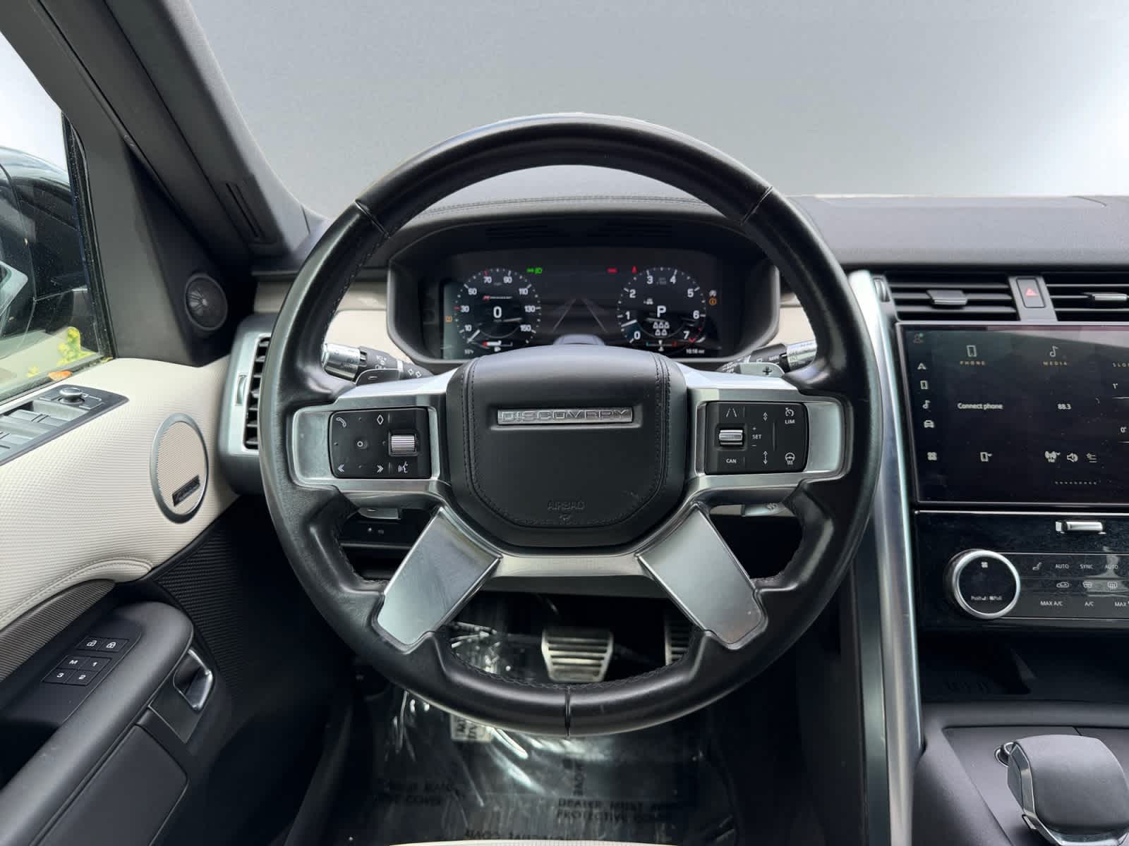 used 2021 Land Rover Discovery car, priced at $29,998