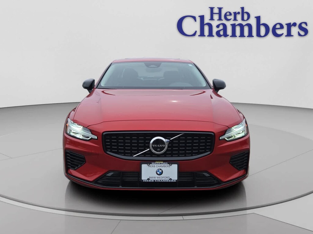 Used 2023 Volvo S60 Recharge Plug-In Hybrid Plus Dark Theme Sedan