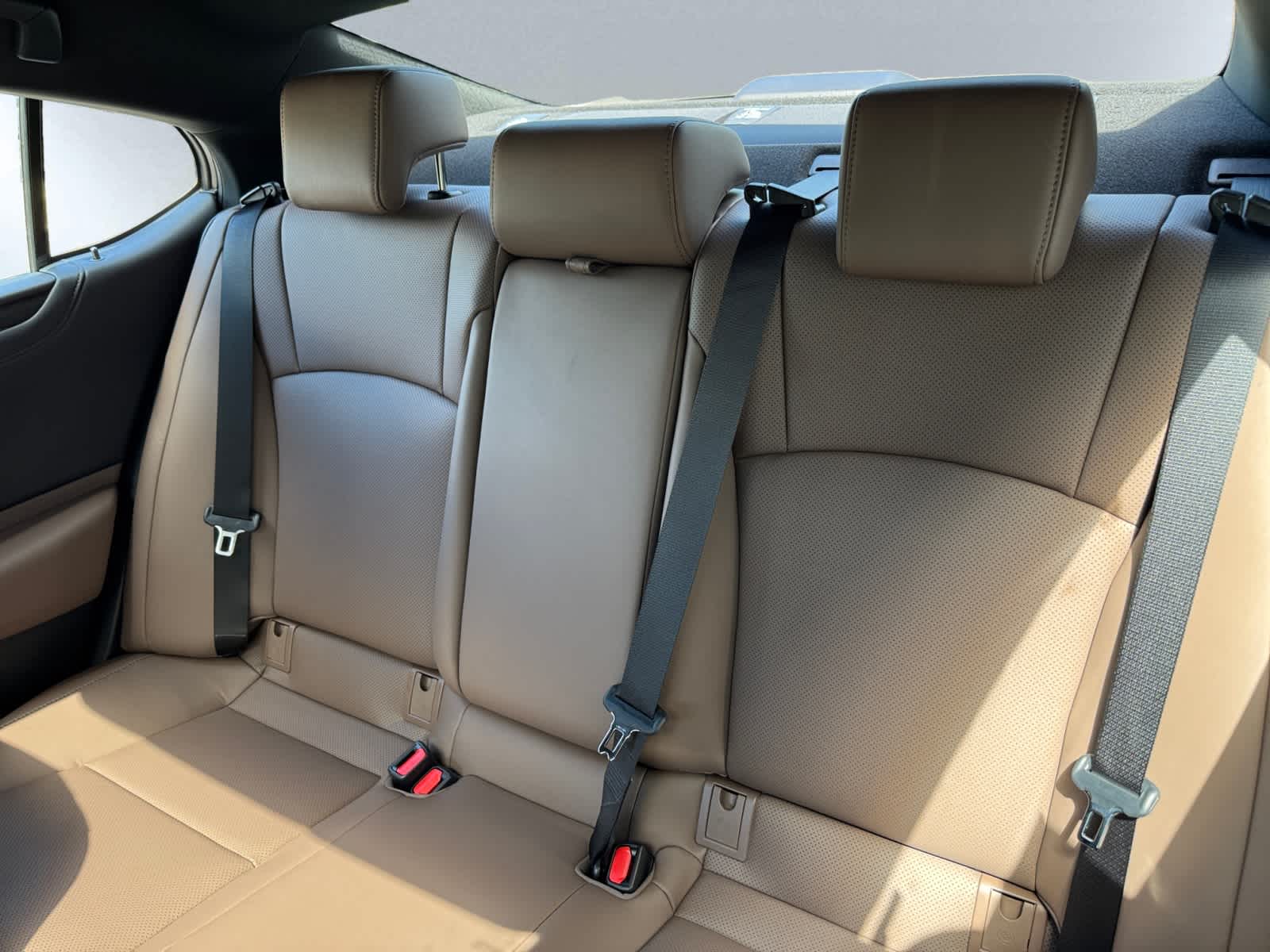 used 2025 Lexus ES 350 car, priced at $45,998