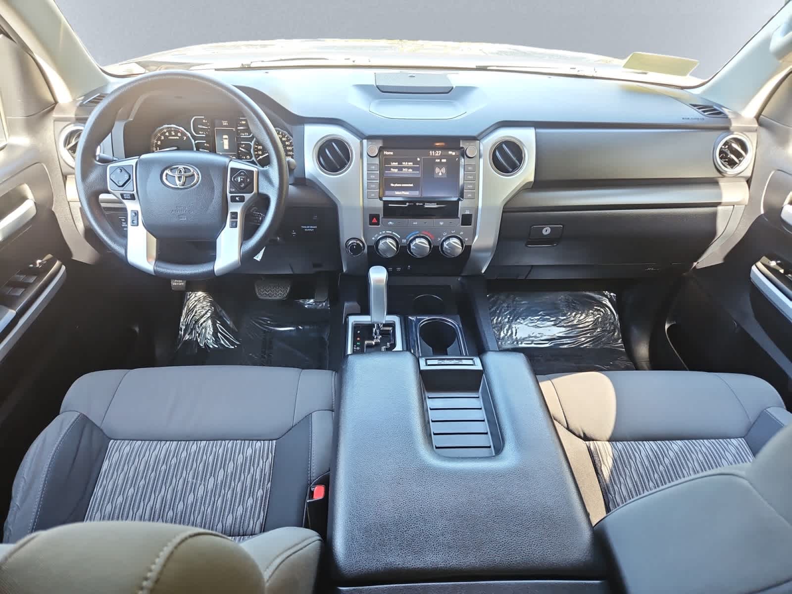 2020 Toyota Tundra SR5 CrewMax photo 4