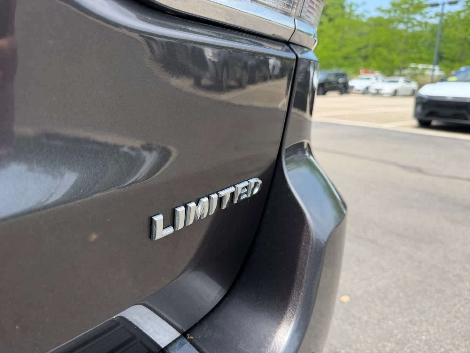 used 2019 Jeep Grand Cherokee car, priced at $16,998