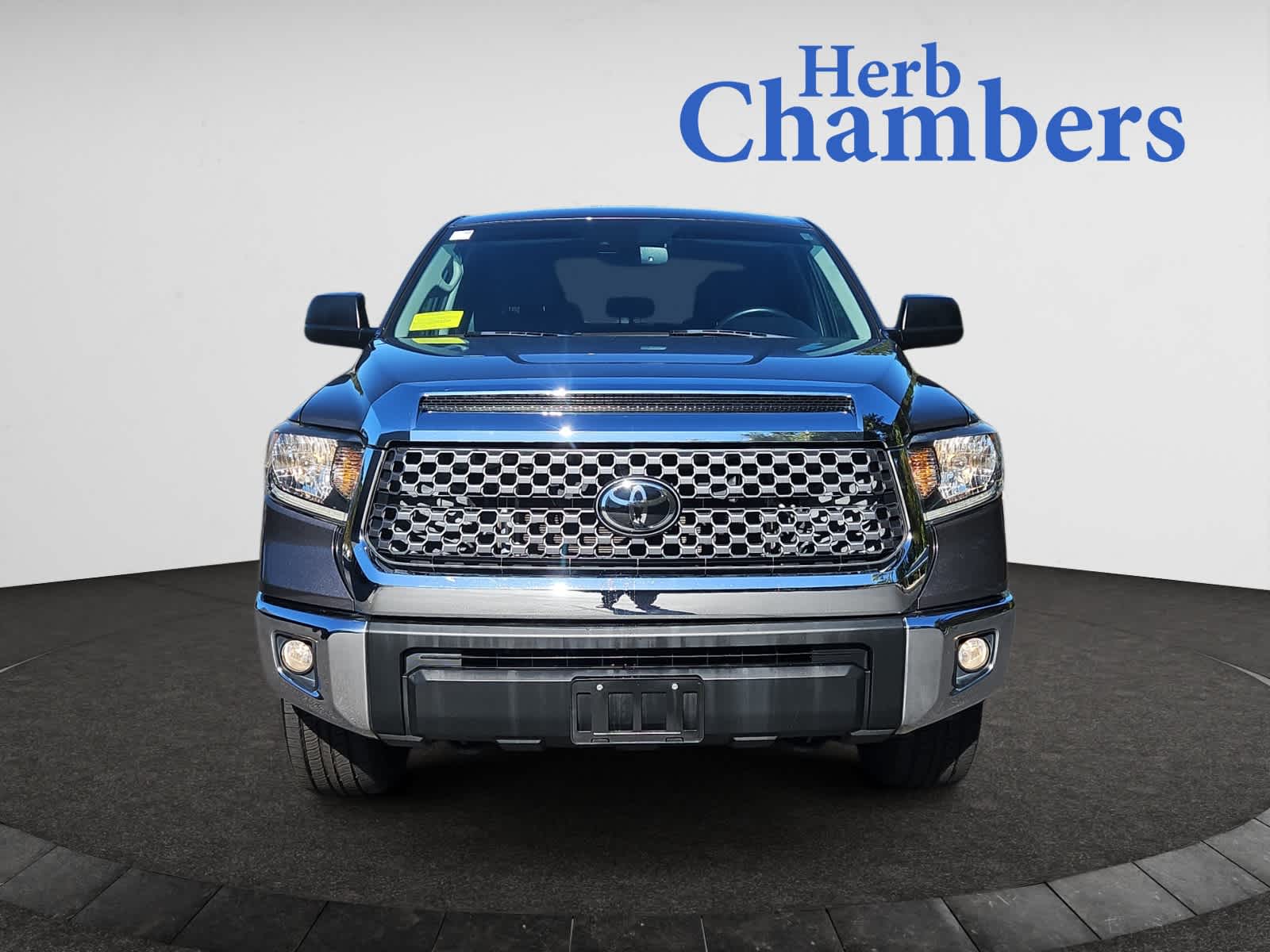 2020 Toyota Tundra SR5 CrewMax photo 2